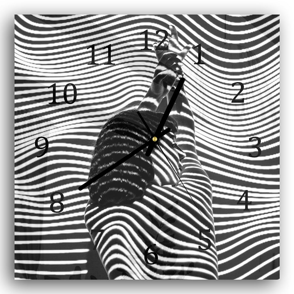 Wanduhr 30x30 - Schwarz-Weiß-Linienkunst