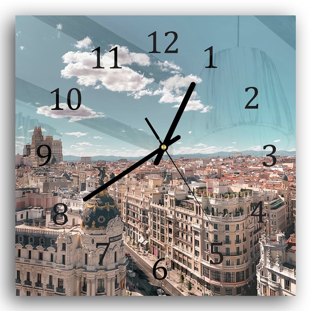 Wanduhr 30x30 - Straßen von Madrid