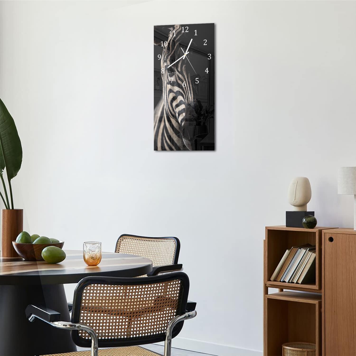 Wanduhr 30x60 - Zebra im Dunkeln