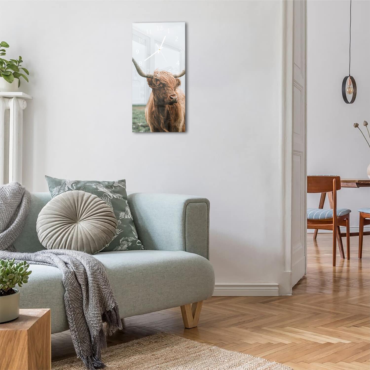 Wanduhr 30x60 - Schottisches Hochlandrind im Wind