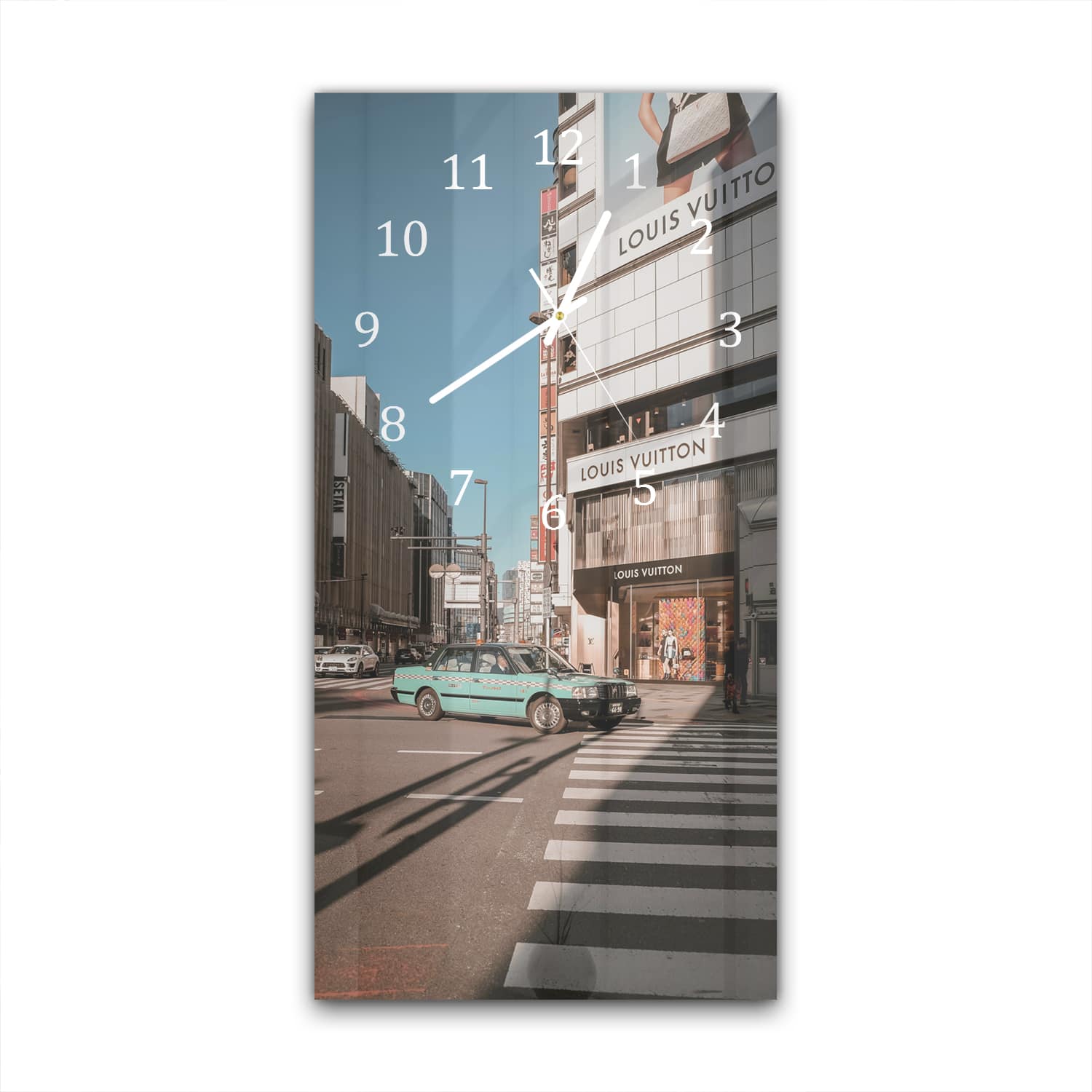 Wanduhr 30x60 - Taxi vor Louis Vuitton