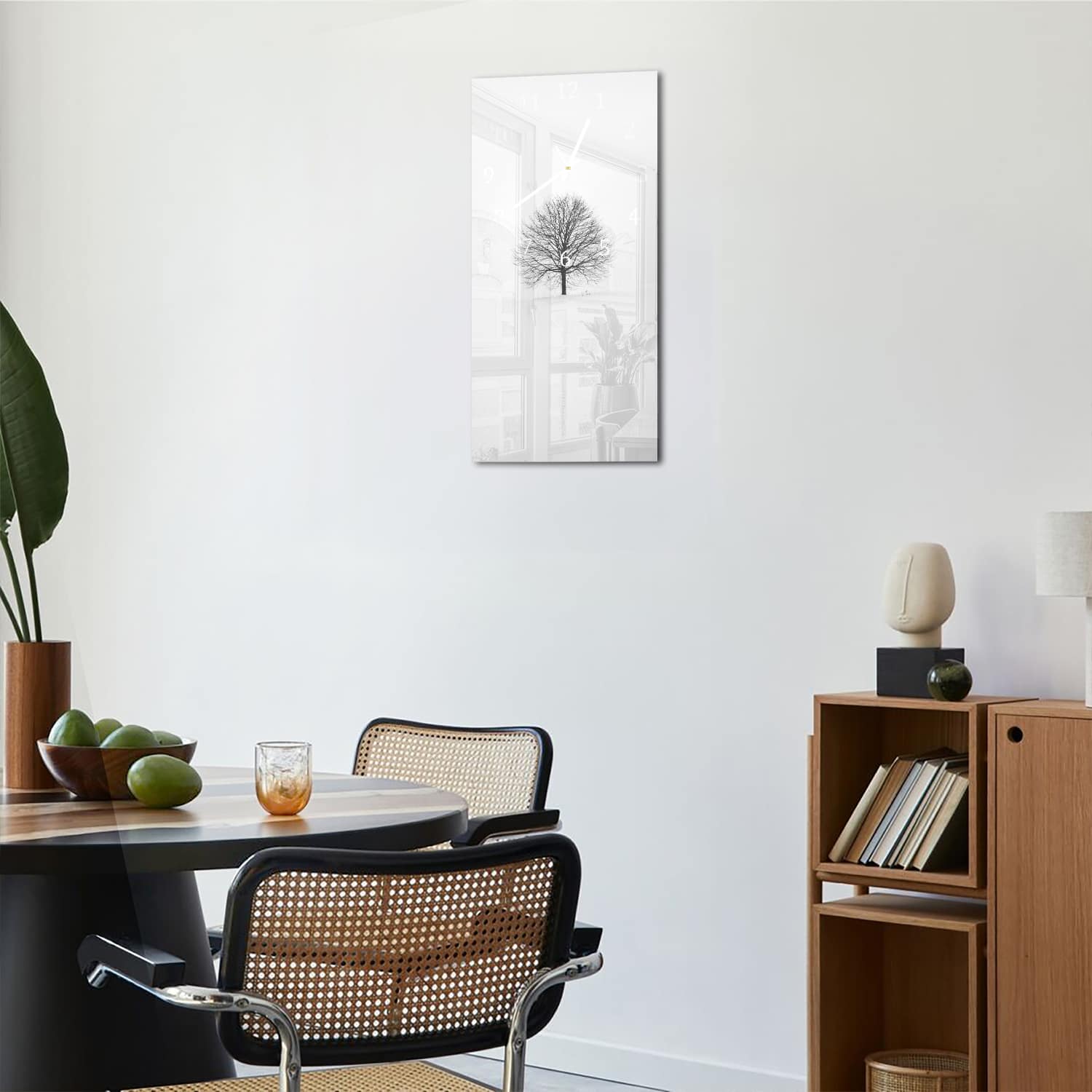 Wanduhr 30x60 - Baum umgeben von Schnee