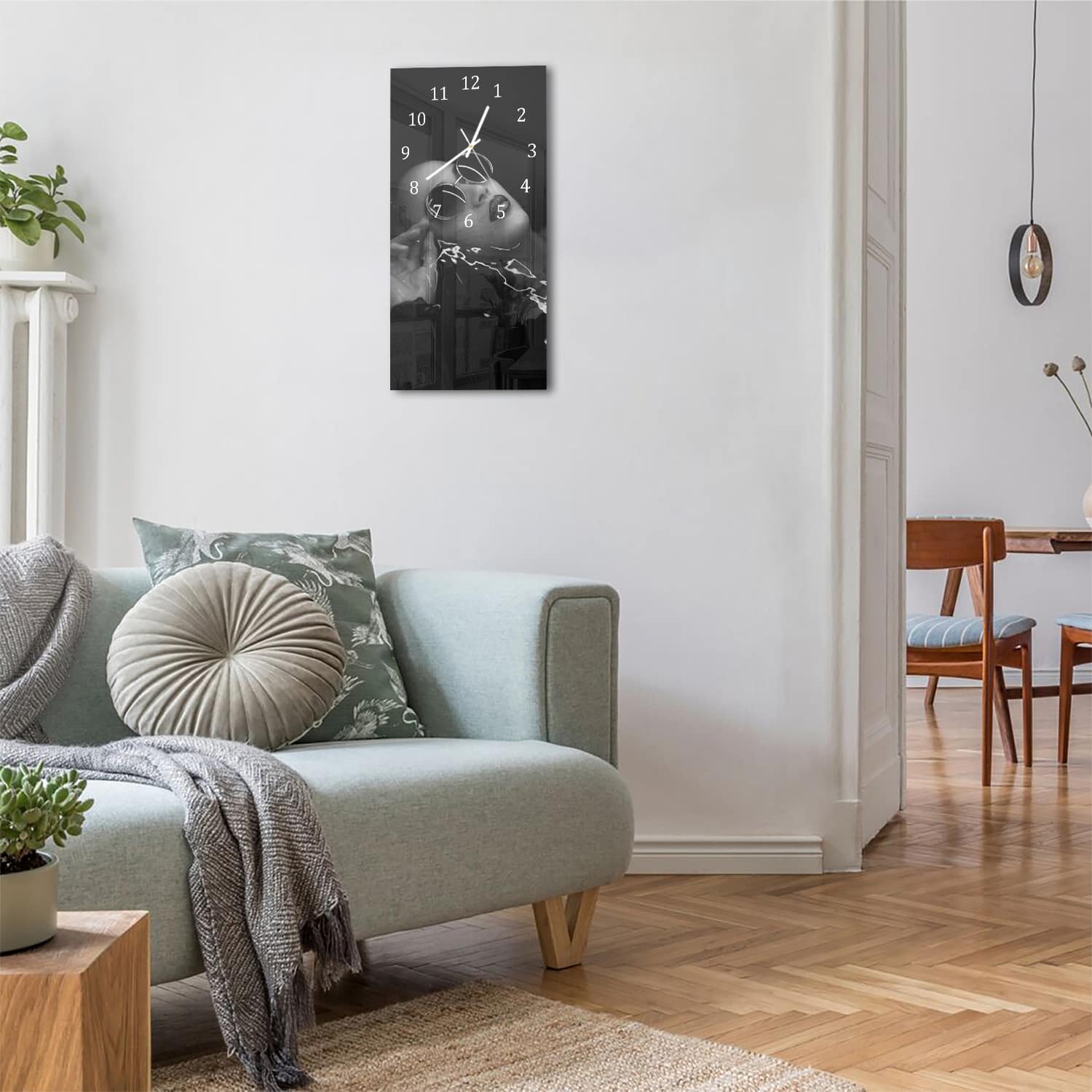 Wanduhr 30x60 - Frau im Wasser