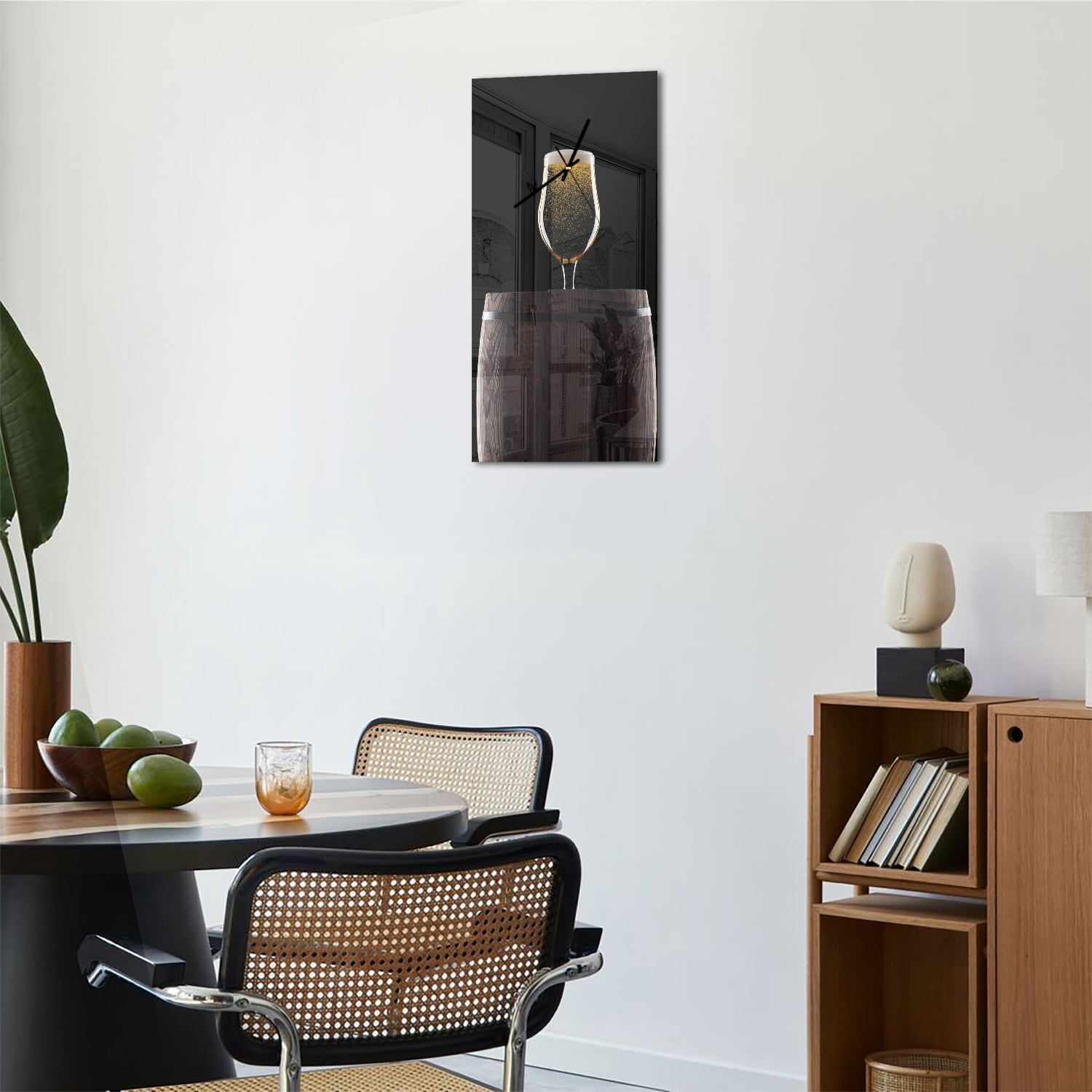 Wanduhr 30x60 - Bierglas auf Holzfass