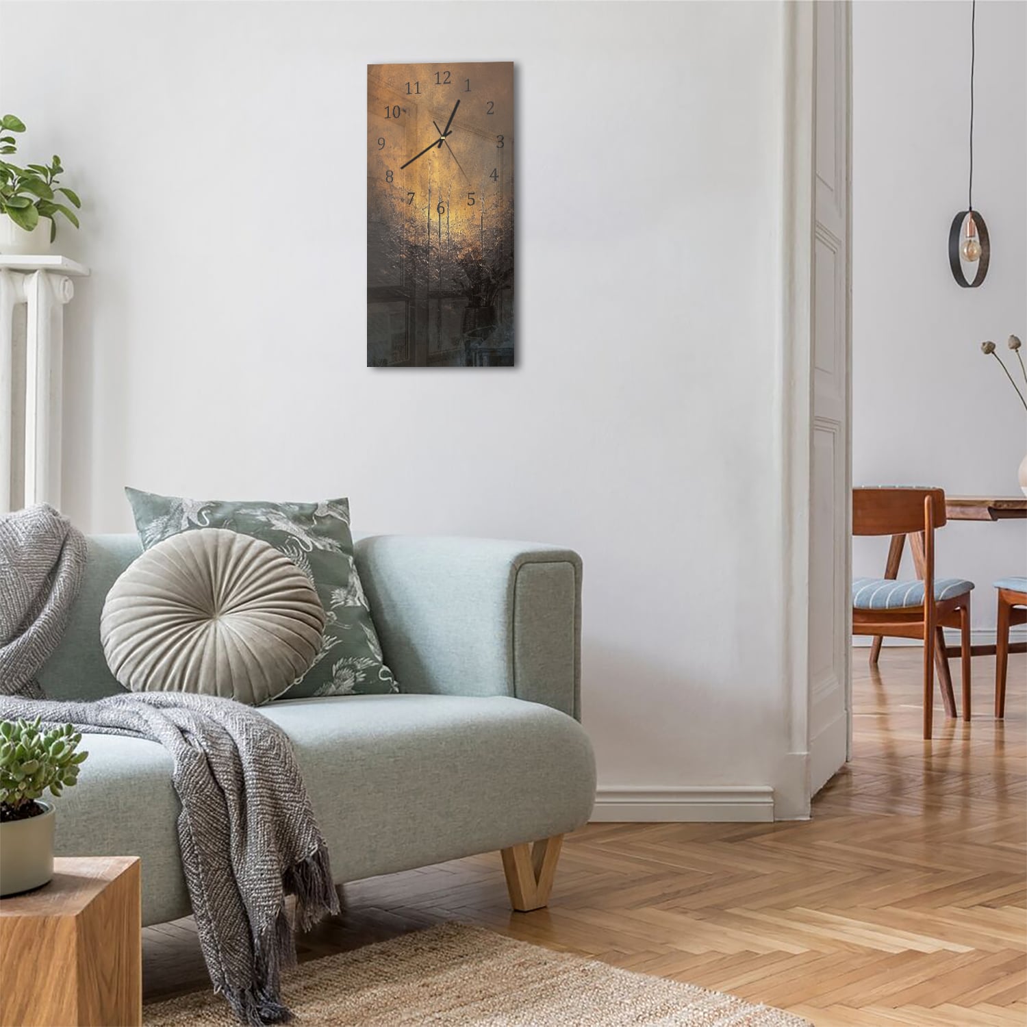 Wanduhr 30x60 - Goldglänzendes Material in dunklen Tönen