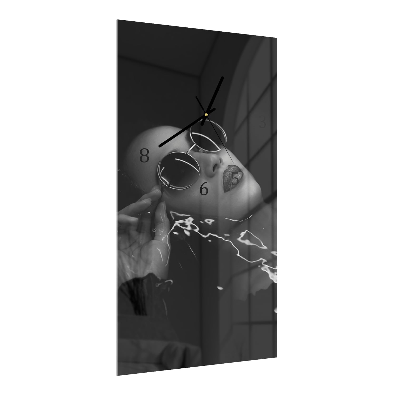Wanduhr 30x60 - Frau im Wasser