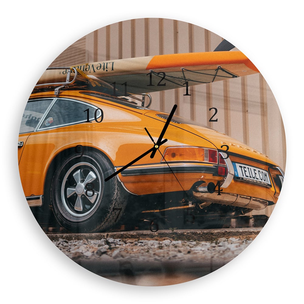 Wanduhr Rund - Porsche mit Surfbrett