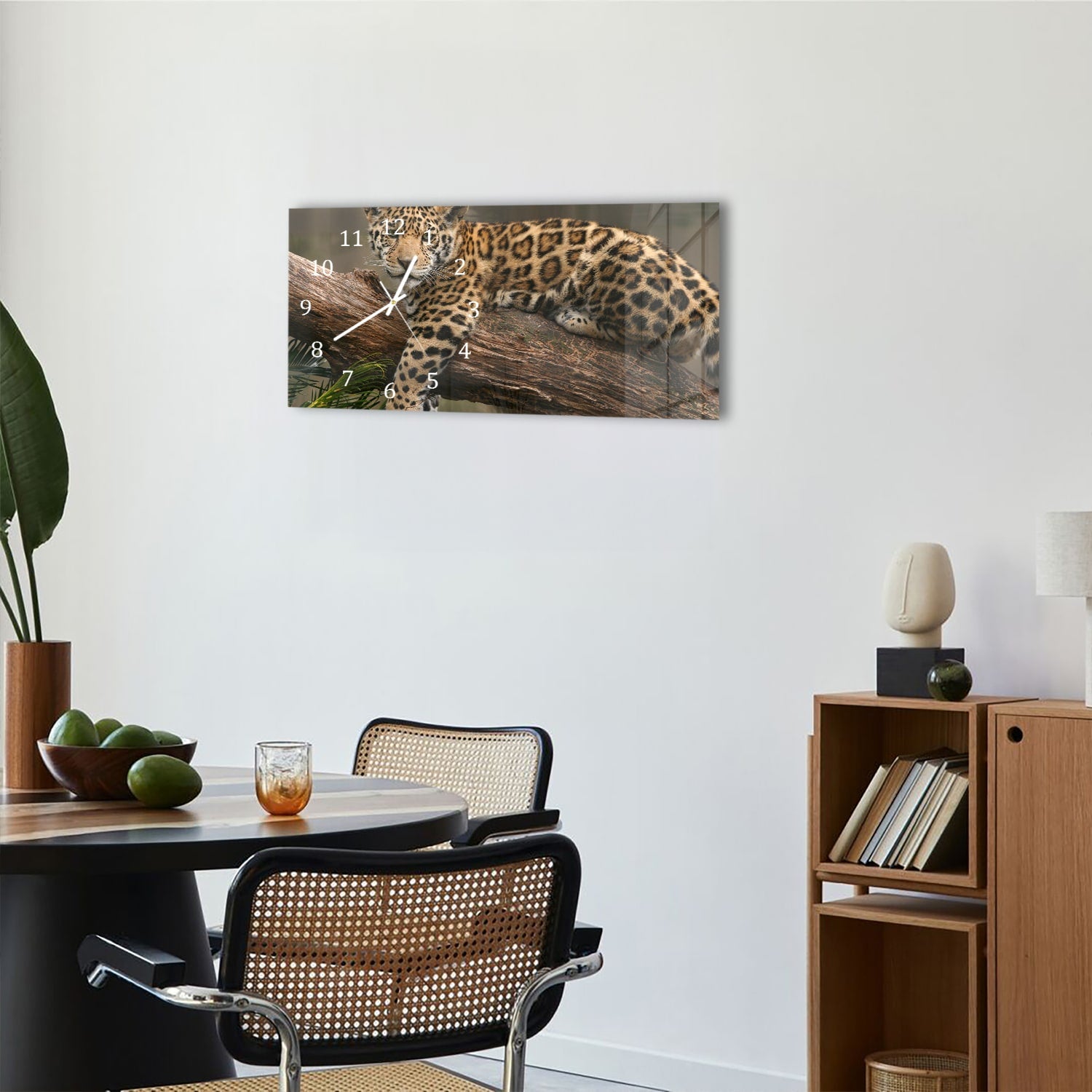 Wanduhr 60x30 - Jaguar auf dem Baum