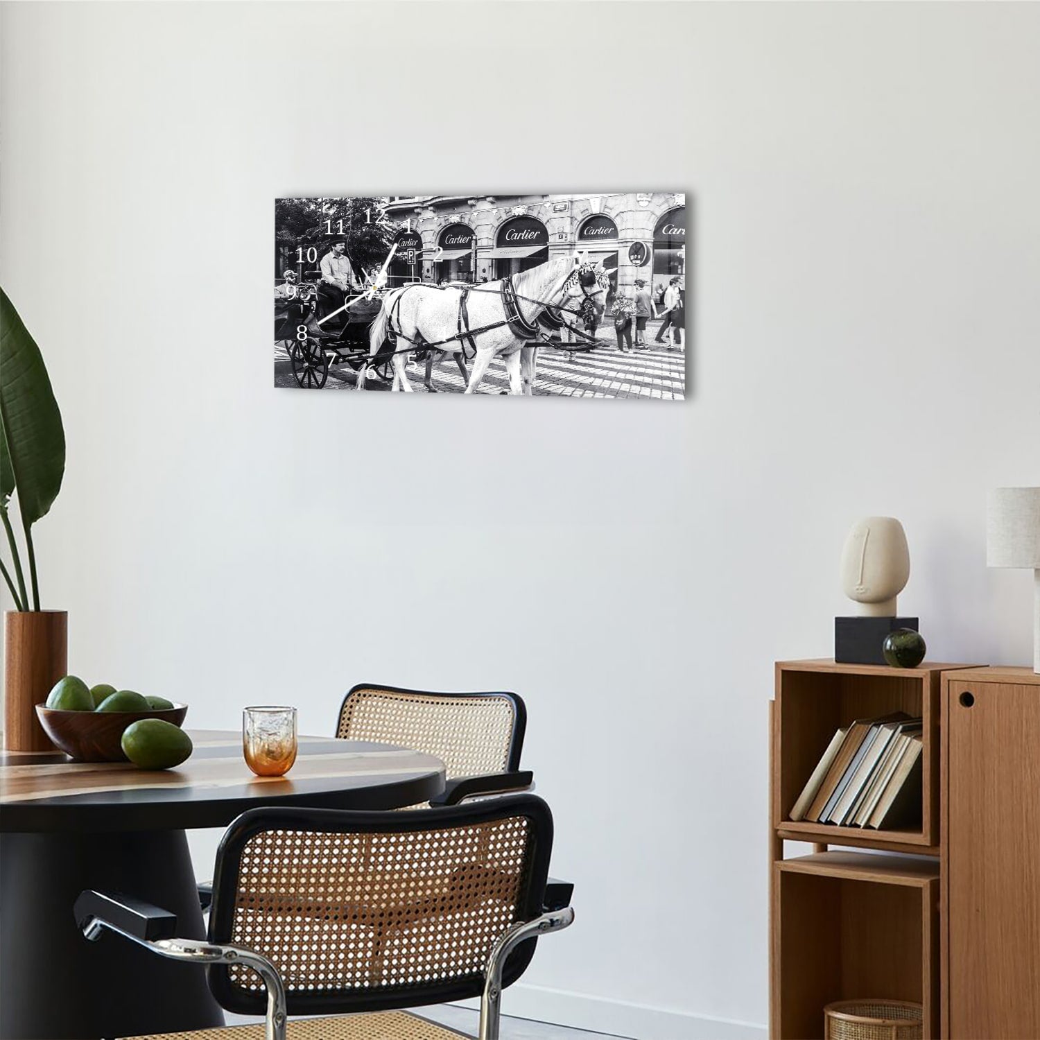 Wanduhr 60x30 - Pferd und Wagen vor Cartier-Geschäft