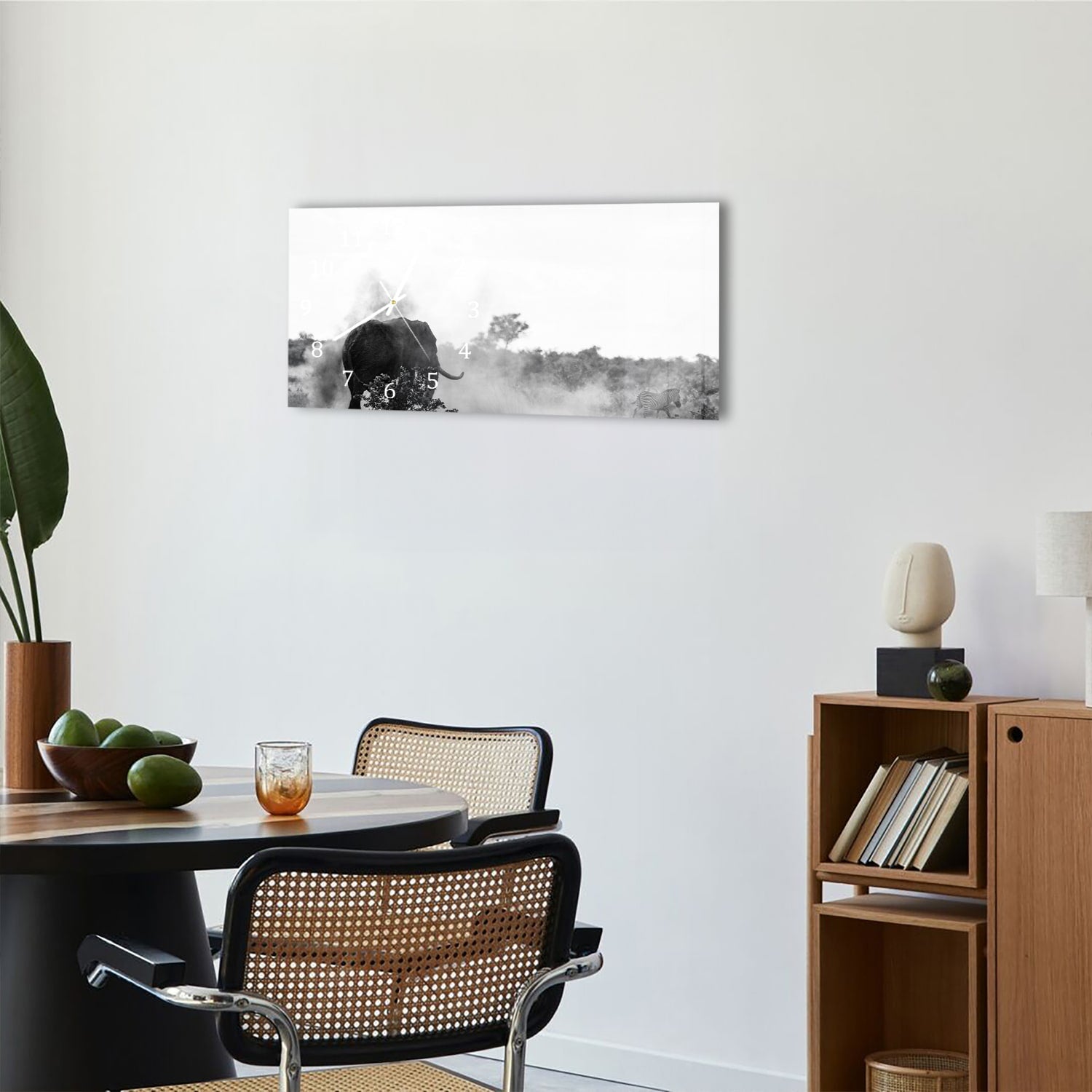 Wanduhr 60x30 - Elefant in Schwarz-Weiß