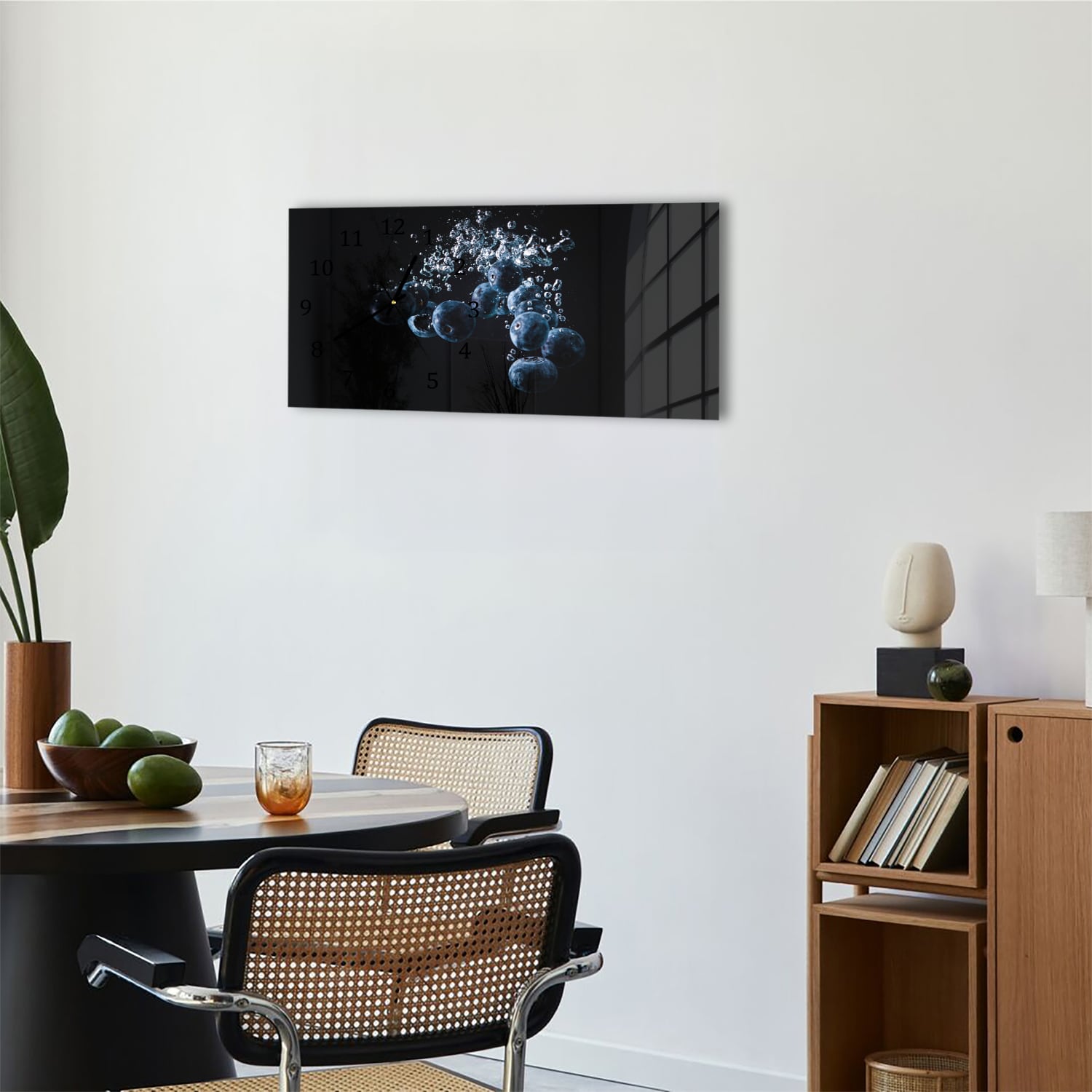 Wanduhr 60x30 - Heidelbeeren im Wasser