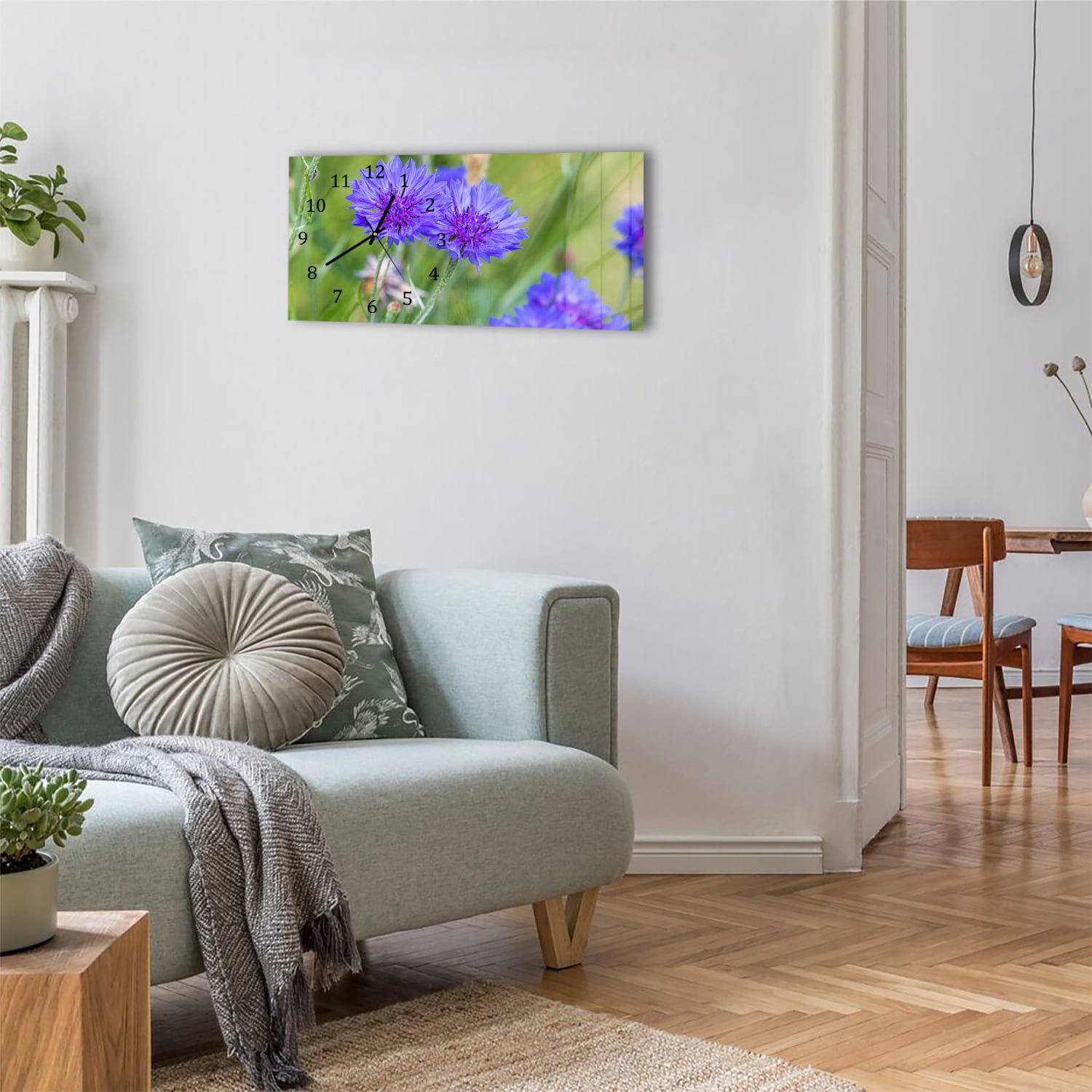 Wanduhr 60x30 - Hellblau/Lila Kornblumen