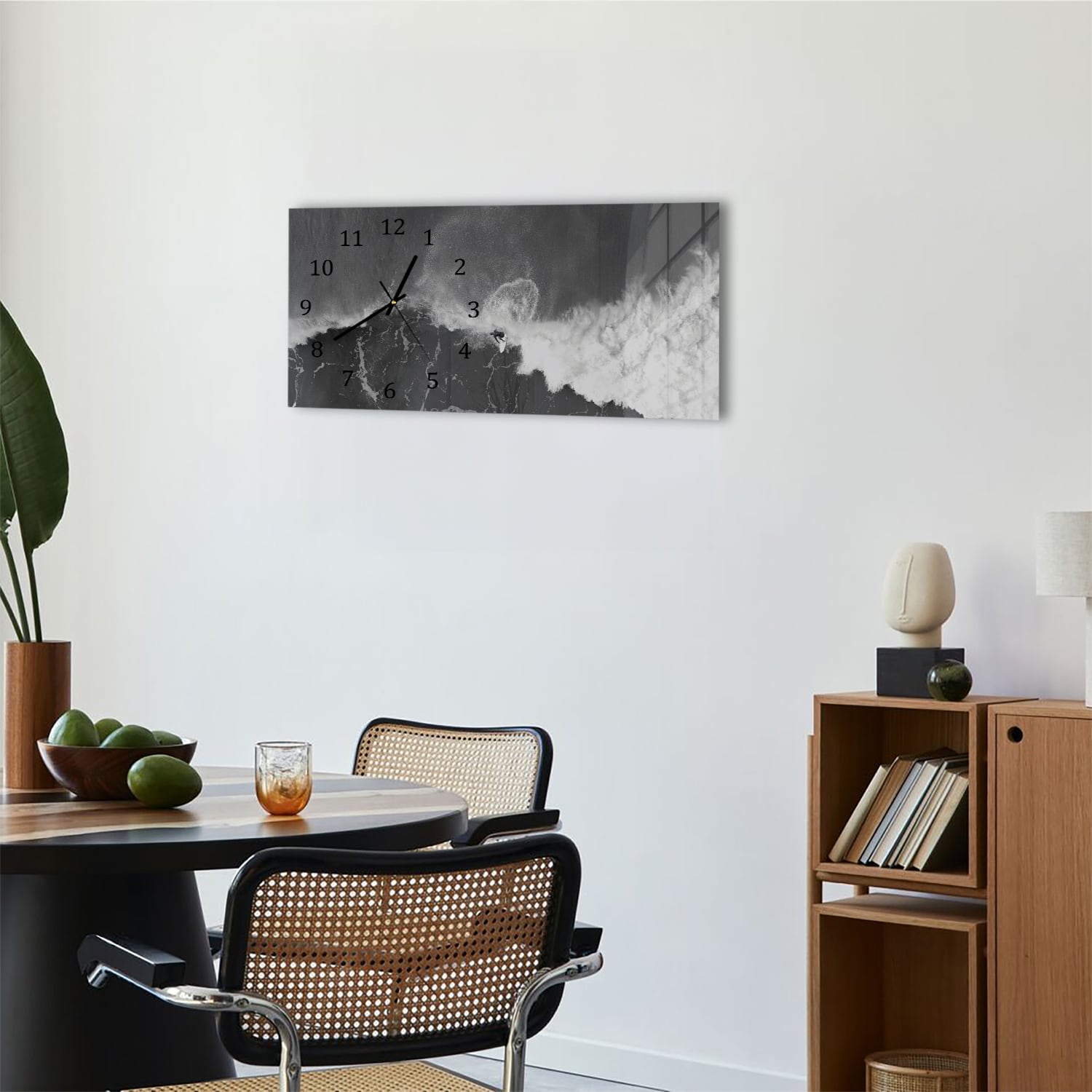 Wanduhr 60x30 - Schwarz-weiß Surfer