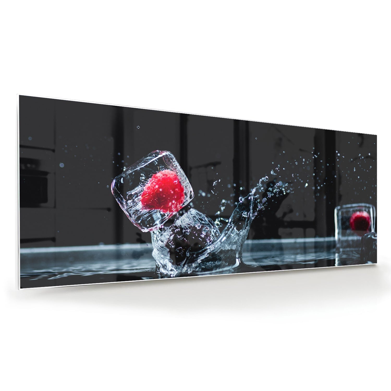 Erfrischendes Glasbild mit Erdbeerspritzern – Glasbild aus Sicherheitsglas, Größe 60x60