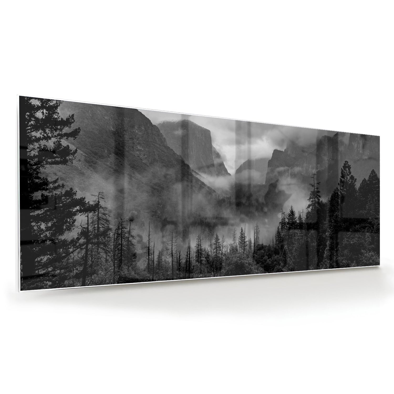 Schwarz-Weiß-Glasbild mit Berglandschaft – Glasbild aus Sicherheitsglas, Größe 60x60