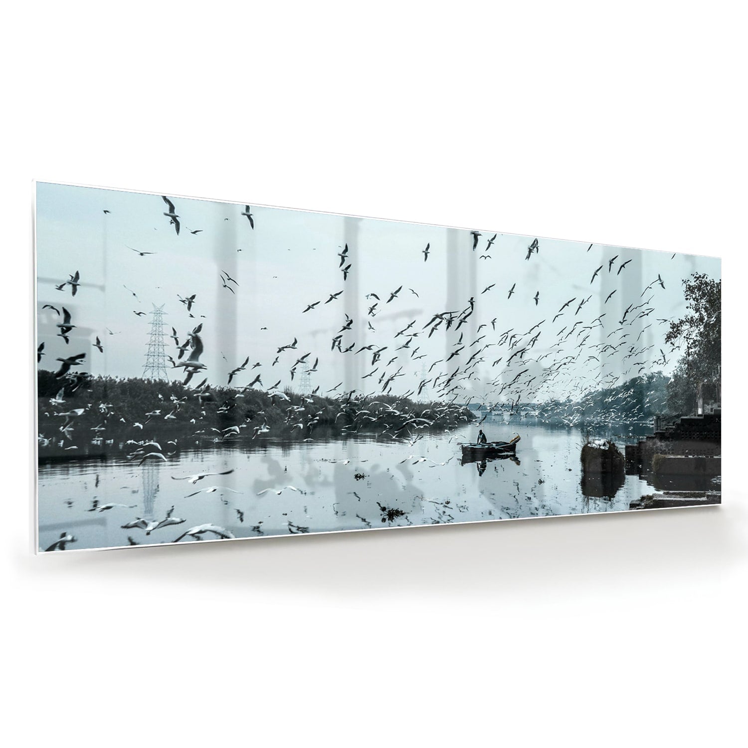Glasbild mit Vögeln über einer ruhigen Wasserreflexion – Glasbild aus Sicherheitsglas, Größe 60x60