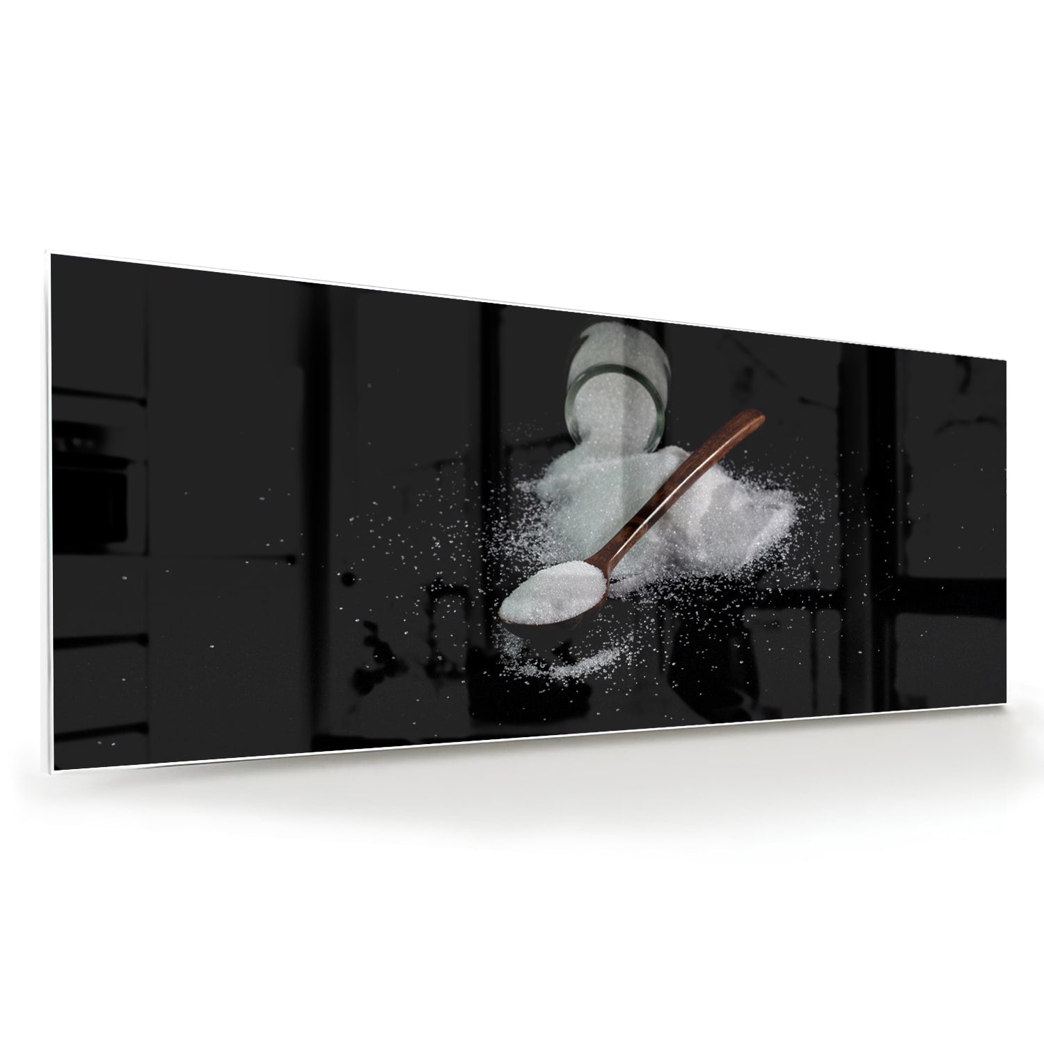 Glasbild mit Salz und Löffel auf schwarzem Hintergrund – Glasbild aus Sicherheitsglas, Größe 60x60