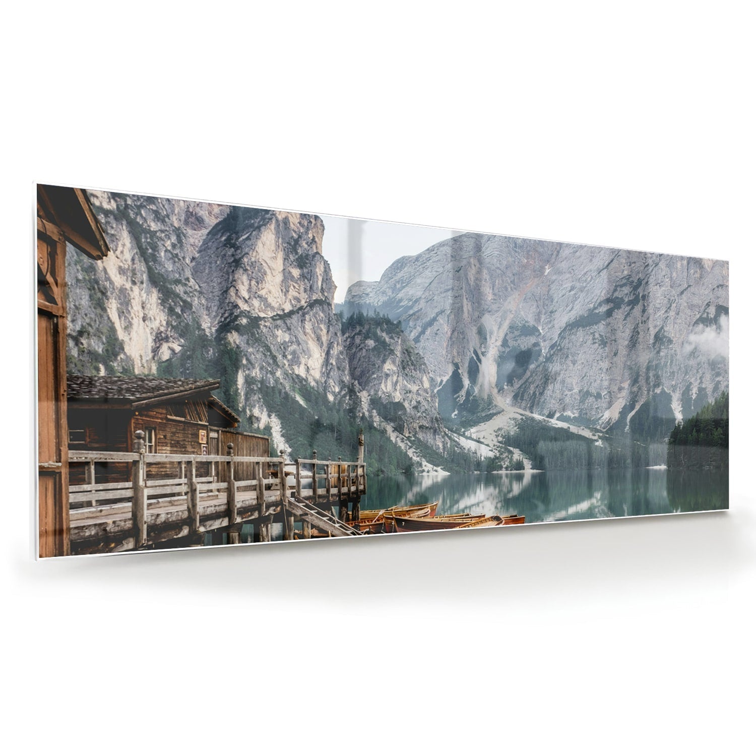 Rustikales Glasbild mit Bergen und Booten – Glasbild aus Sicherheitsglas, Größe 60x60