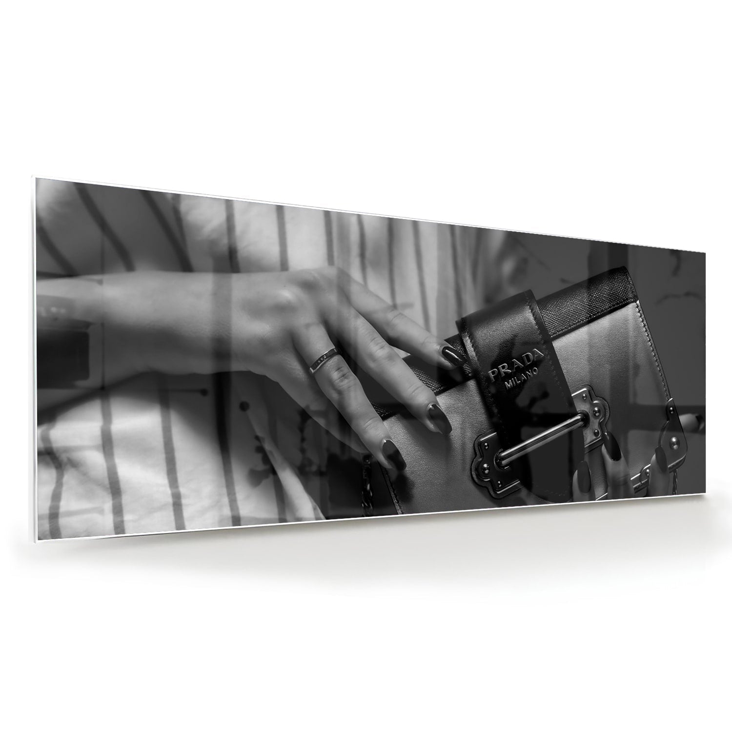 Elegantes Glasbild mit luxuriösen Accessoires – Glasbild aus Sicherheitsglas, Größe 60x60