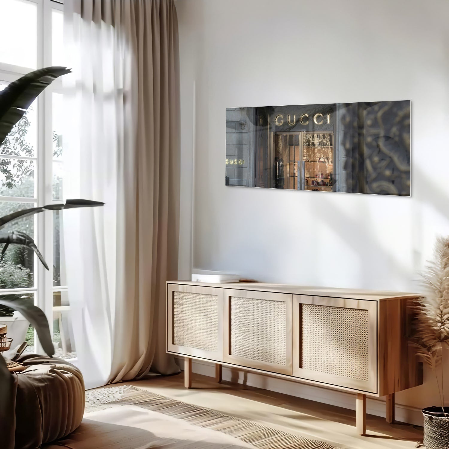 Stilvolles Glasbild mit Gucci-Schaufenster – Glasbild aus Sicherheitsglas, Größe 60x60_rond