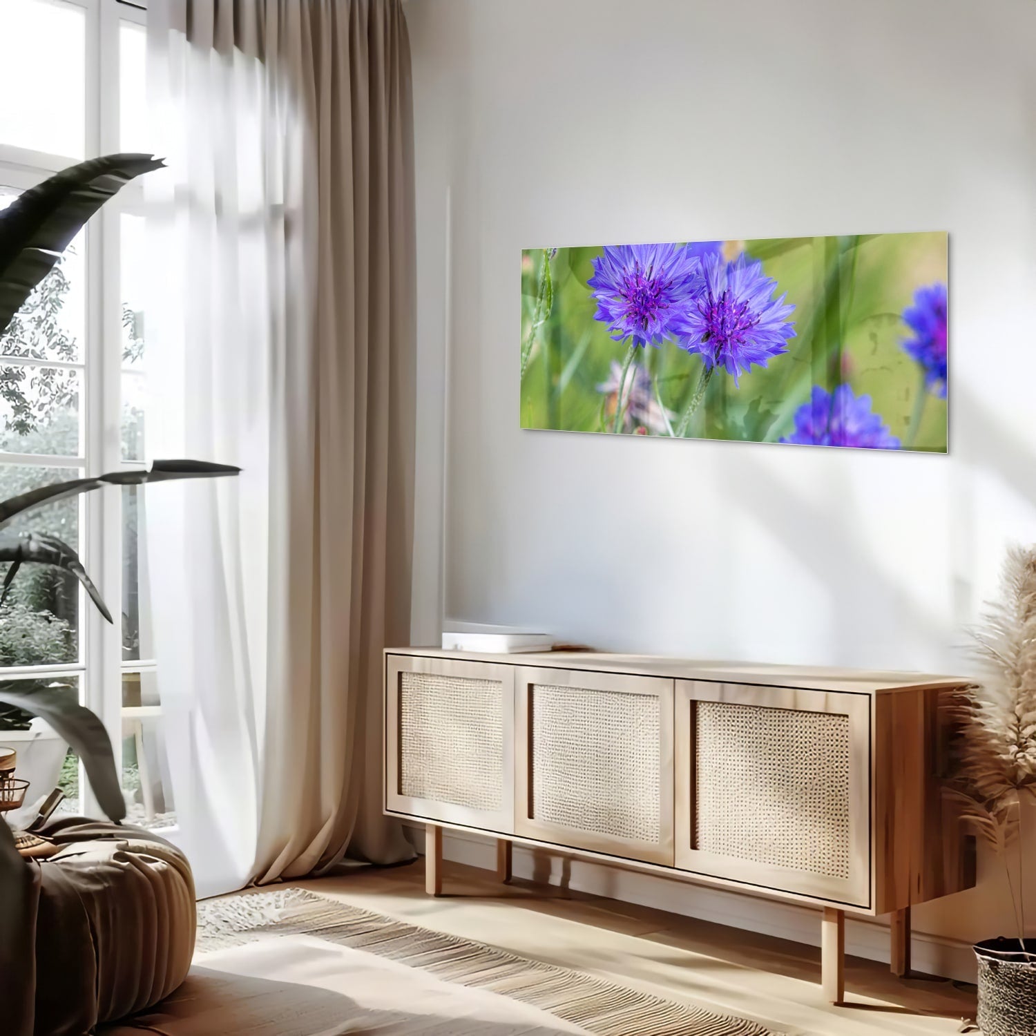 Glasbild mit violetten Blumen für moderne Einrichtungen – Glasbild aus Sicherheitsglas, Größe 60x60_rond