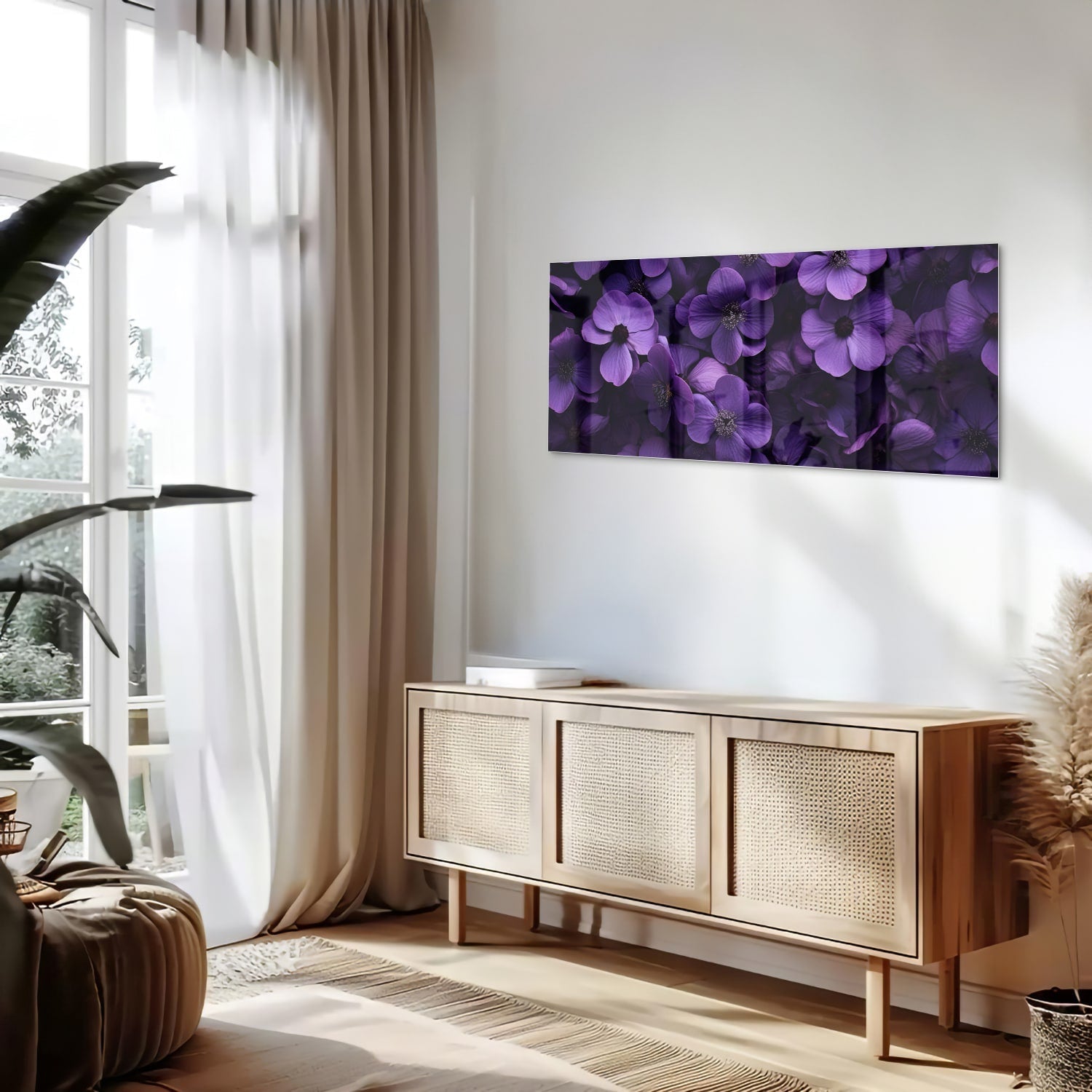 Glasbild mit violetten Blumen für Ihr Interieur – Glasbild aus Sicherheitsglas, Größe 60x60_rond