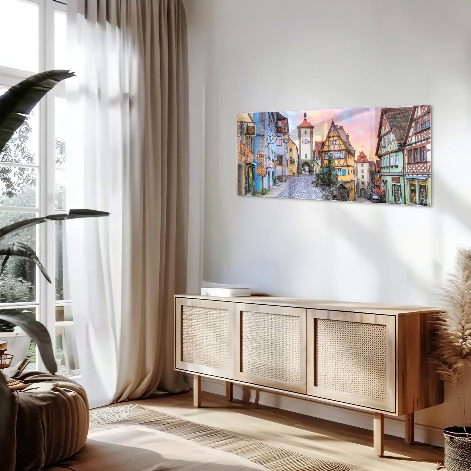 Glasbild mit malerischer Straße und historischen Gebäuden – Glasbild aus Sicherheitsglas, Größe 60x60_rond