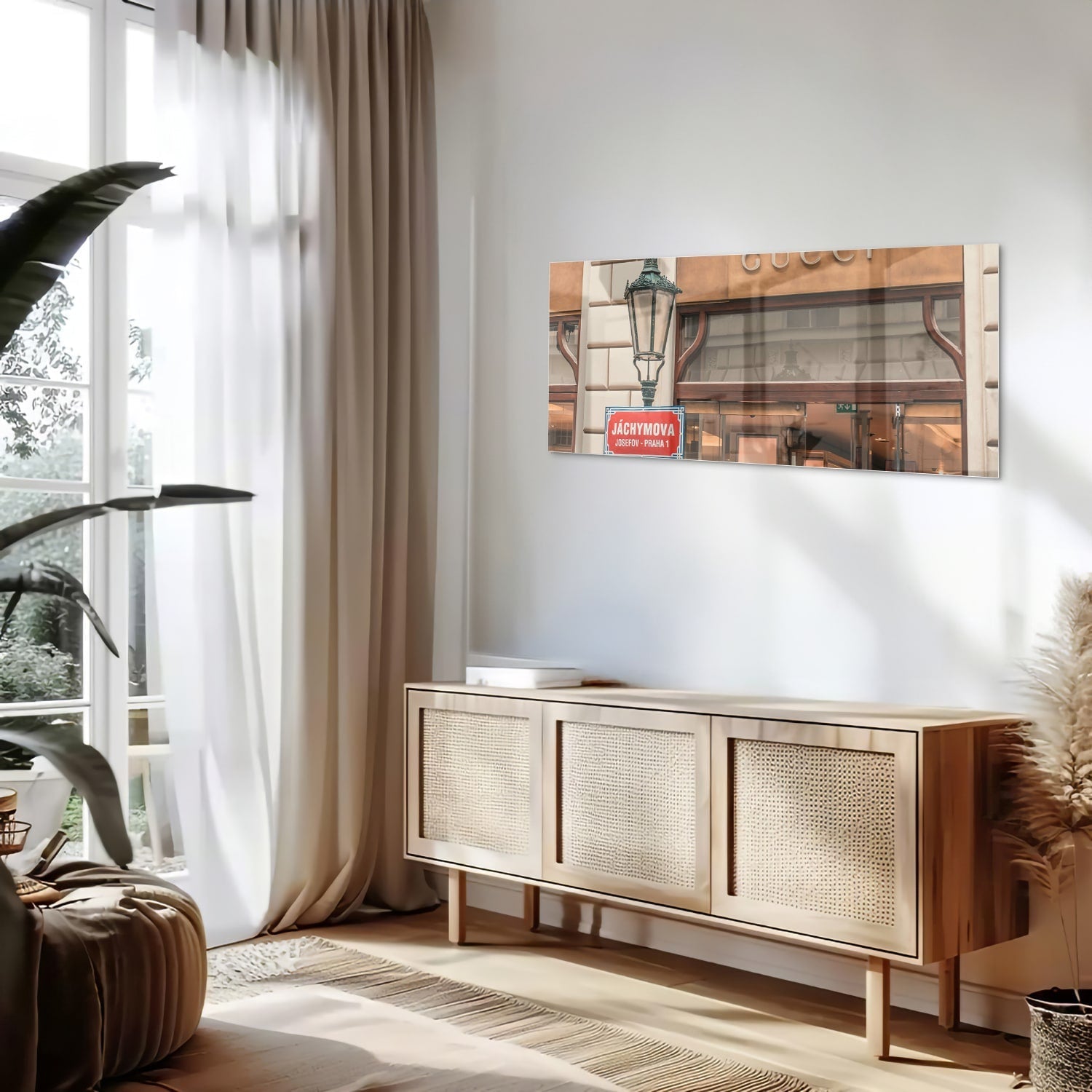Stilvolles Glasbild mit Gucci-Schaufenster – Glasbild aus Sicherheitsglas, Größe 60x60_rond