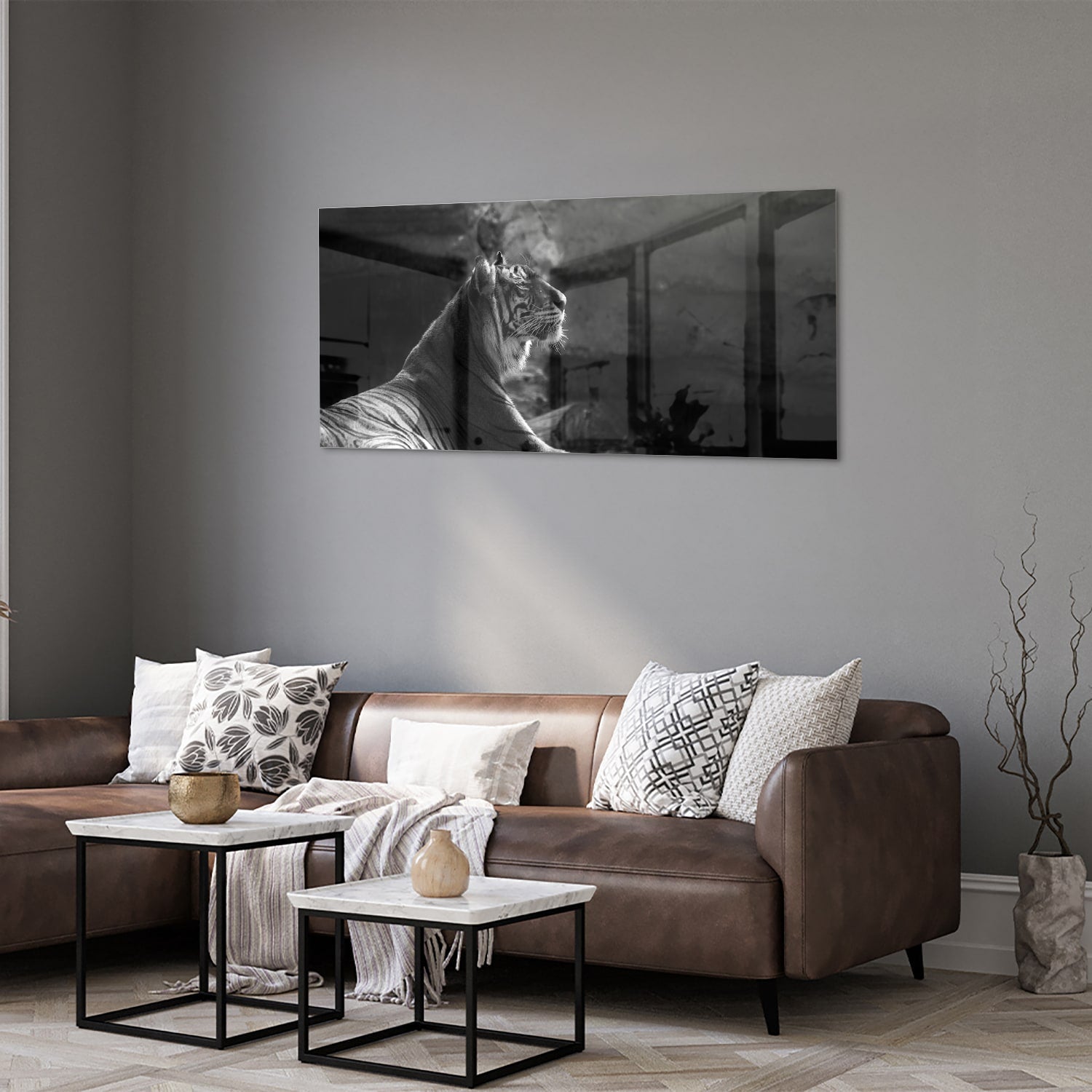 Schwarz-Weiß-Glasbild mit einem majestätischen Tiger – Glasbild aus Sicherheitsglas, Größe 40x40_rond