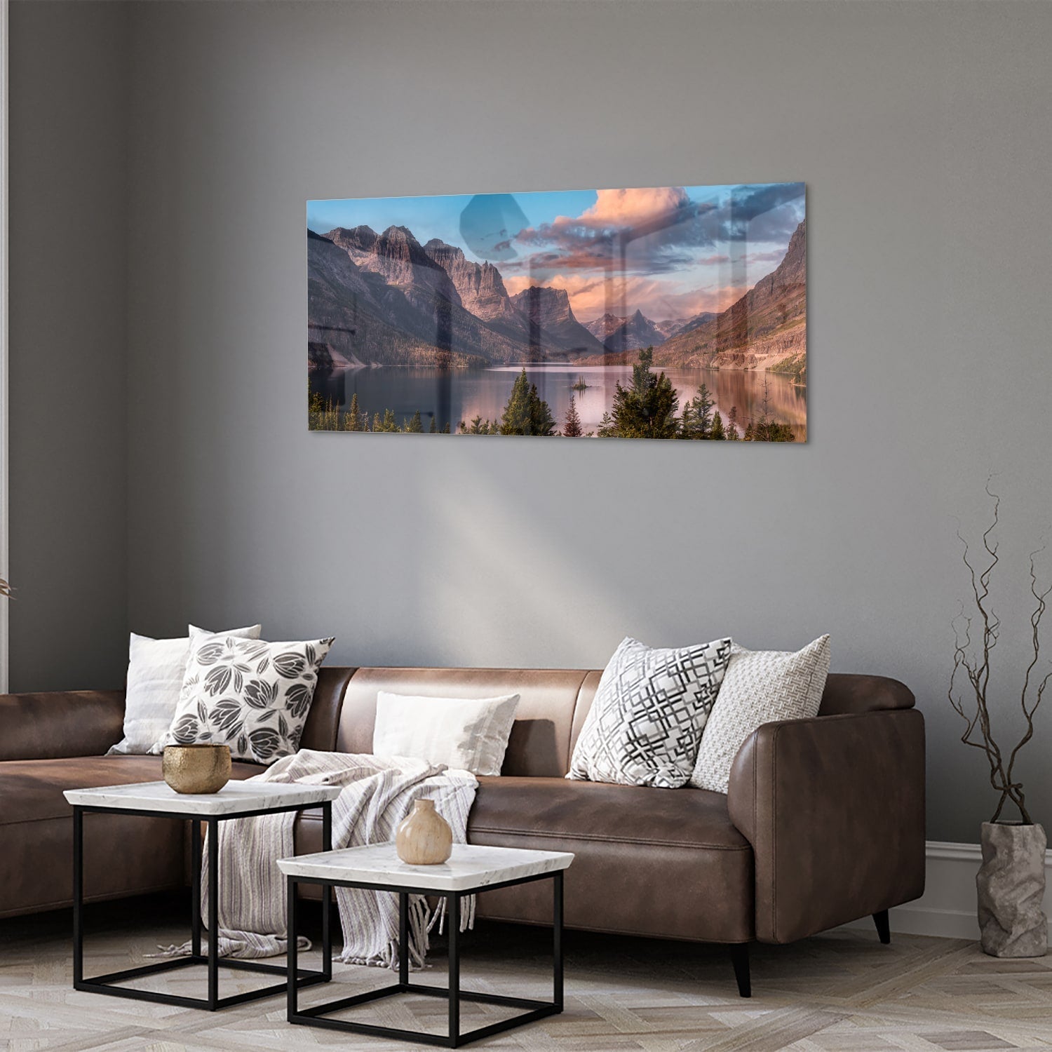Glasbild mit Bergen bei Sonnenaufgang – Glasbild aus Sicherheitsglas, Größe 40x40_rond
