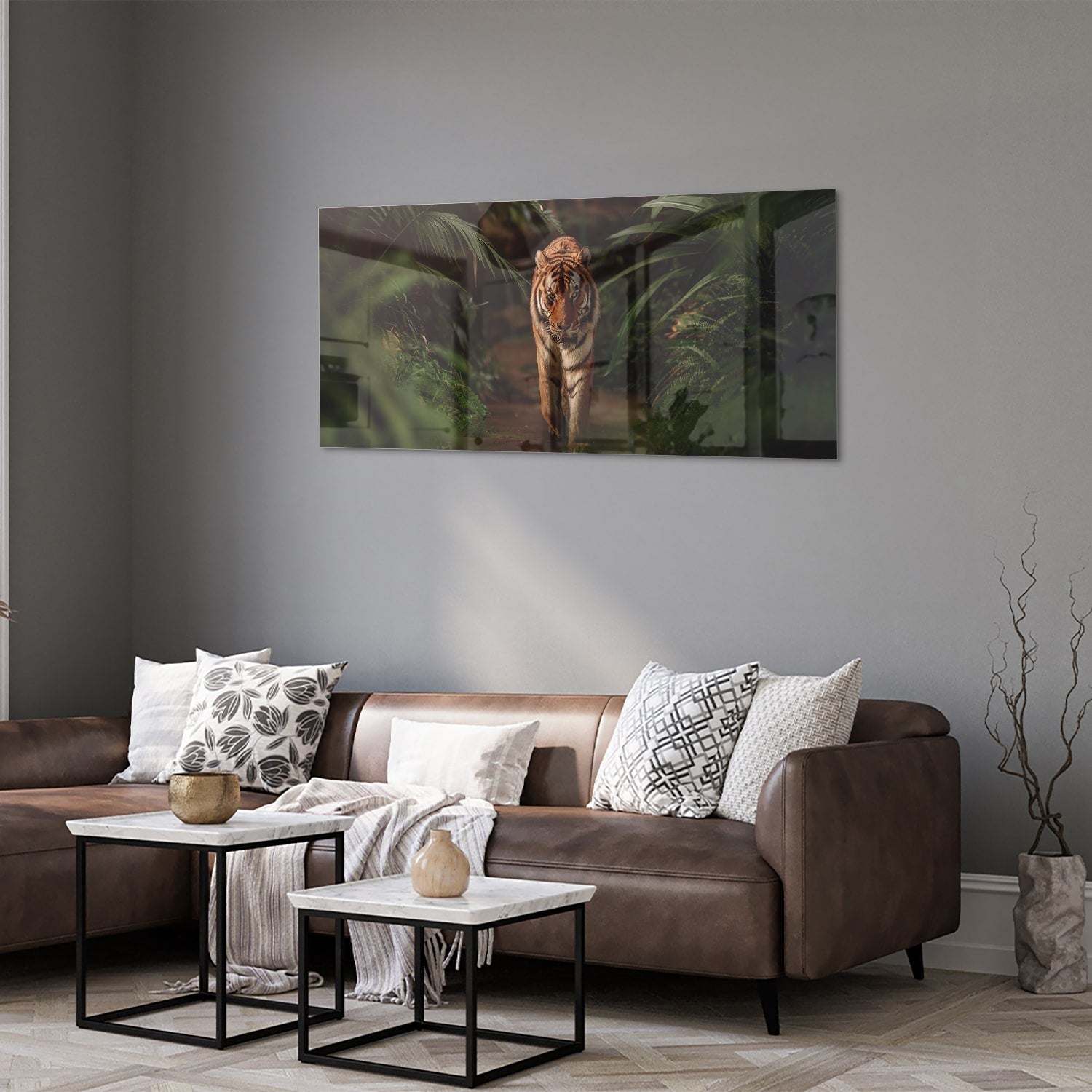 Elegantes Glasbild mit Tiger zwischen Blättern – Glasbild aus Sicherheitsglas, Größe 40x40_rond