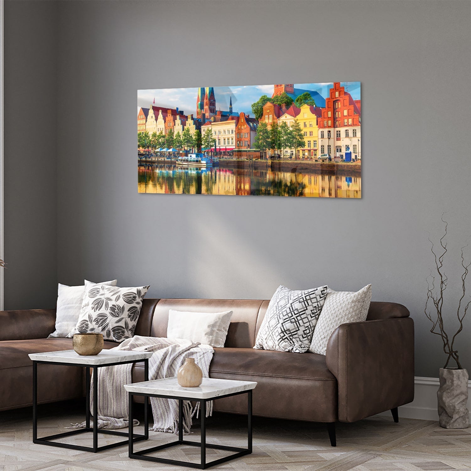 Farbenfrohes Glasbild mit einer Stadtlandschaft – Glasbild aus Sicherheitsglas, Größe 40x40_rond