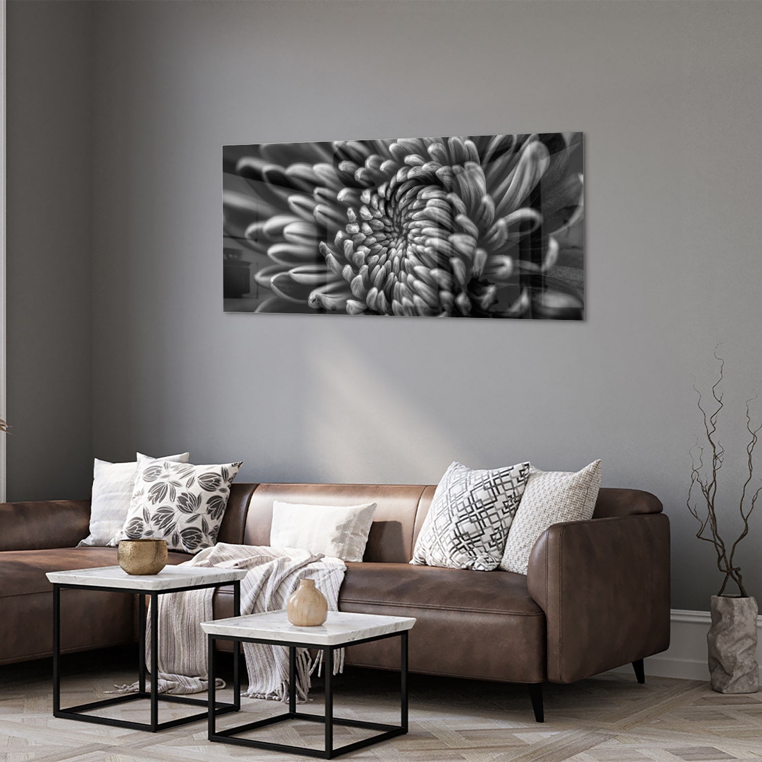 Schwarz-Weiß-Glasbild mit geschwungener Blume – Glasbild aus Sicherheitsglas, Größe 40x40_rond