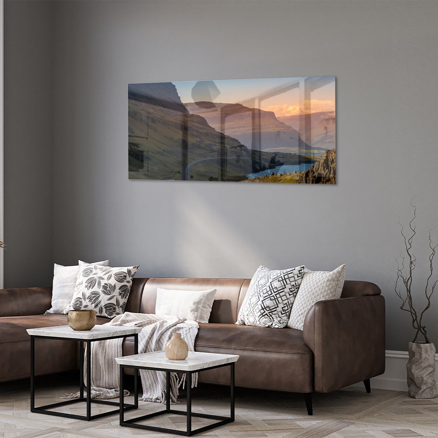 Atemberaubendes Glasbild mit Bergen und Fluss – Glasbild aus Sicherheitsglas, Größe 40x40_rond