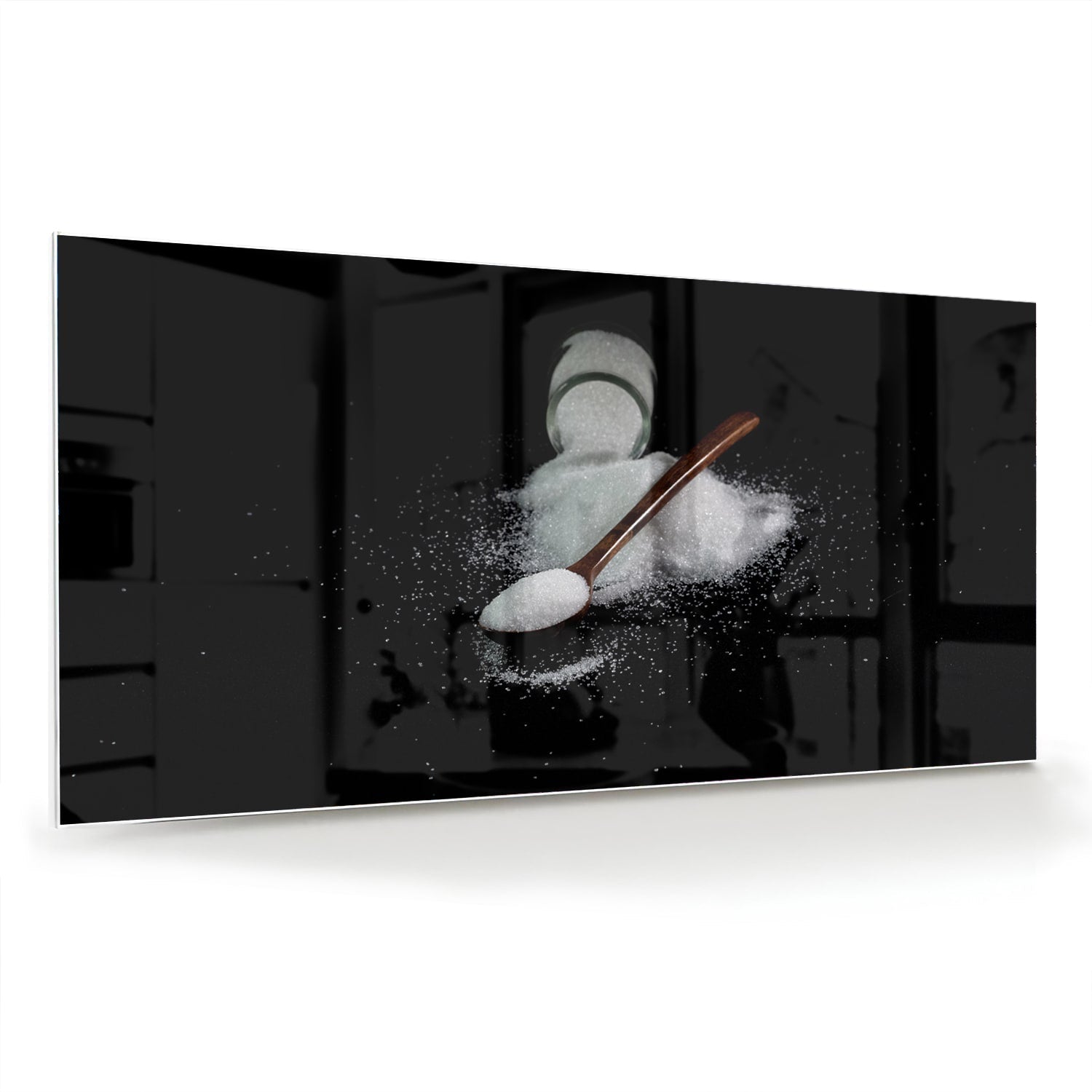 Glasbild mit Salz und Löffel auf schwarzem Hintergrund – Glasbild aus Sicherheitsglas, Größe 70x70_rond