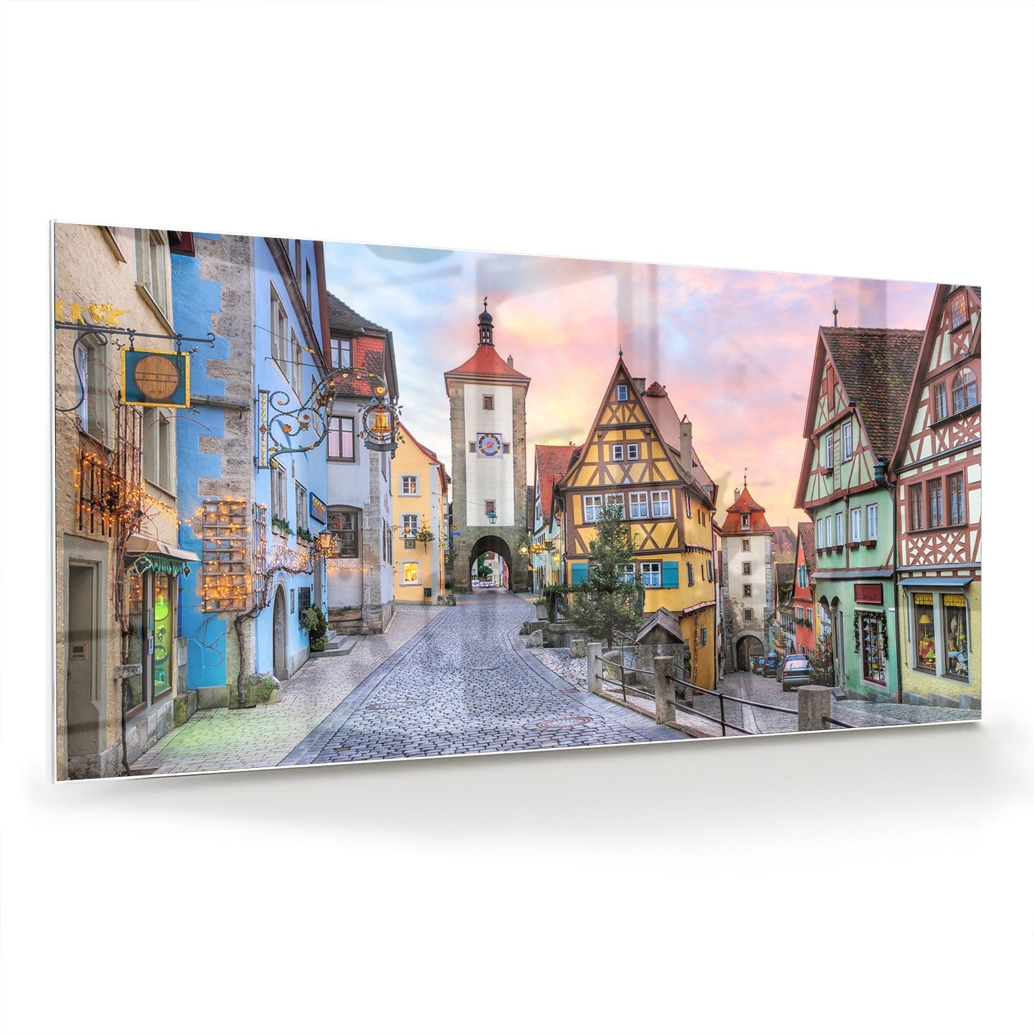 Glasbild mit malerischer Straße und historischen Gebäuden – Glasbild aus Sicherheitsglas, Größe 70x70_rond