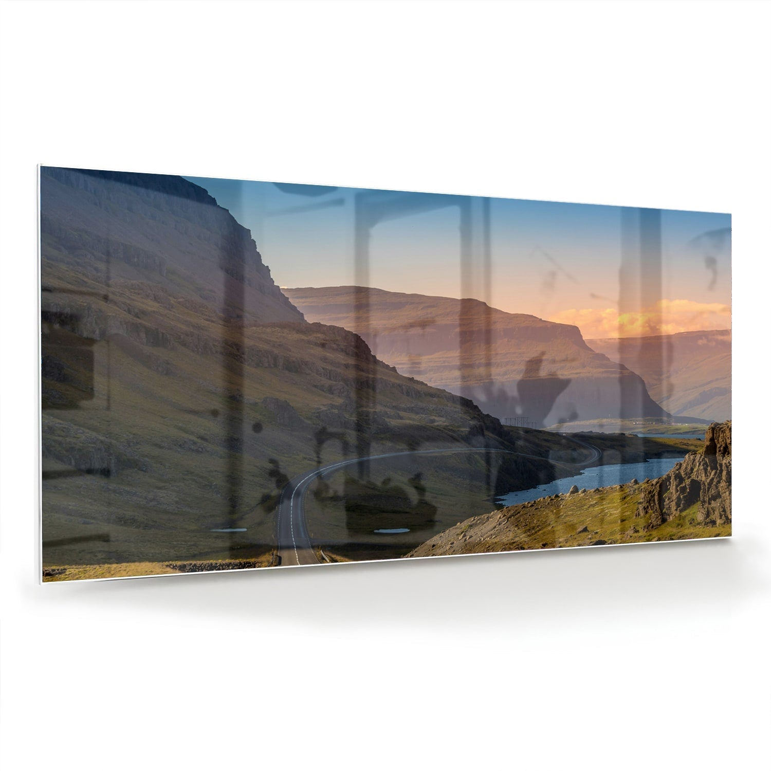 Atemberaubendes Glasbild mit Bergen und Fluss – Glasbild aus Sicherheitsglas, Größe 70x70_rond