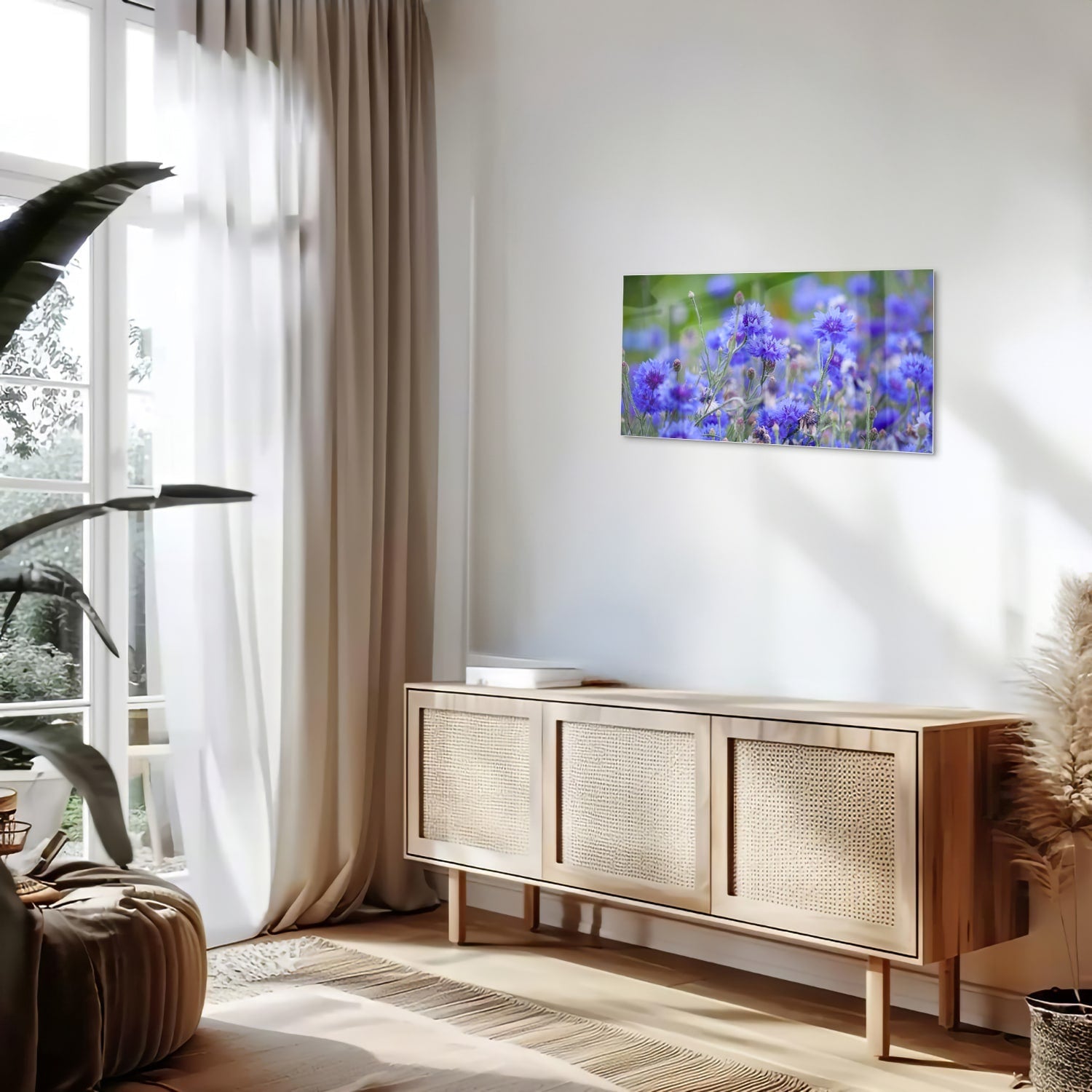 Glasbild mit violetten Blumen in ruhiger Szenerie – Glasbild aus Sicherheitsglas, Größe 100x50