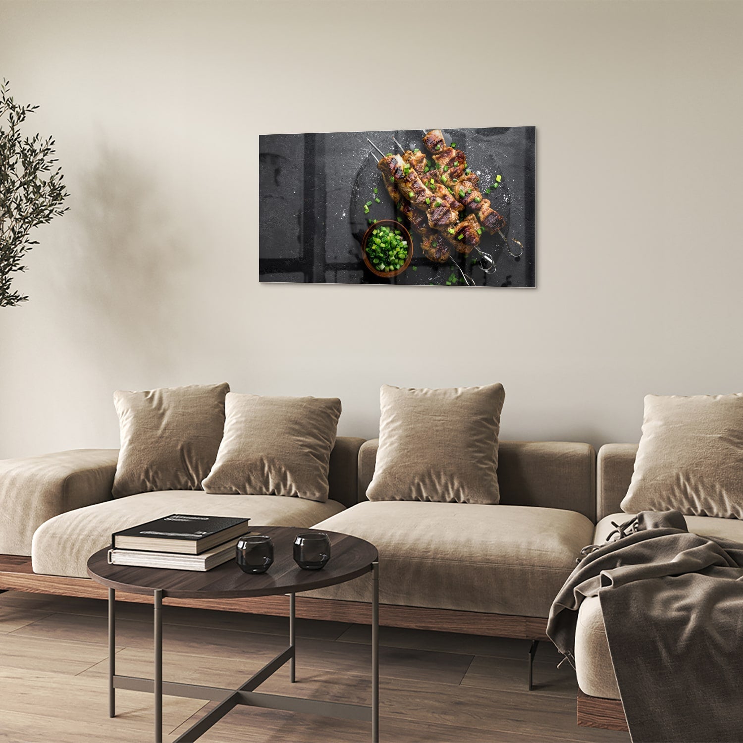 Glasbild mit köstlichen Kebabs auf schwarzem Hintergrund – Glasbild aus Sicherheitsglas, Größe 100x60
