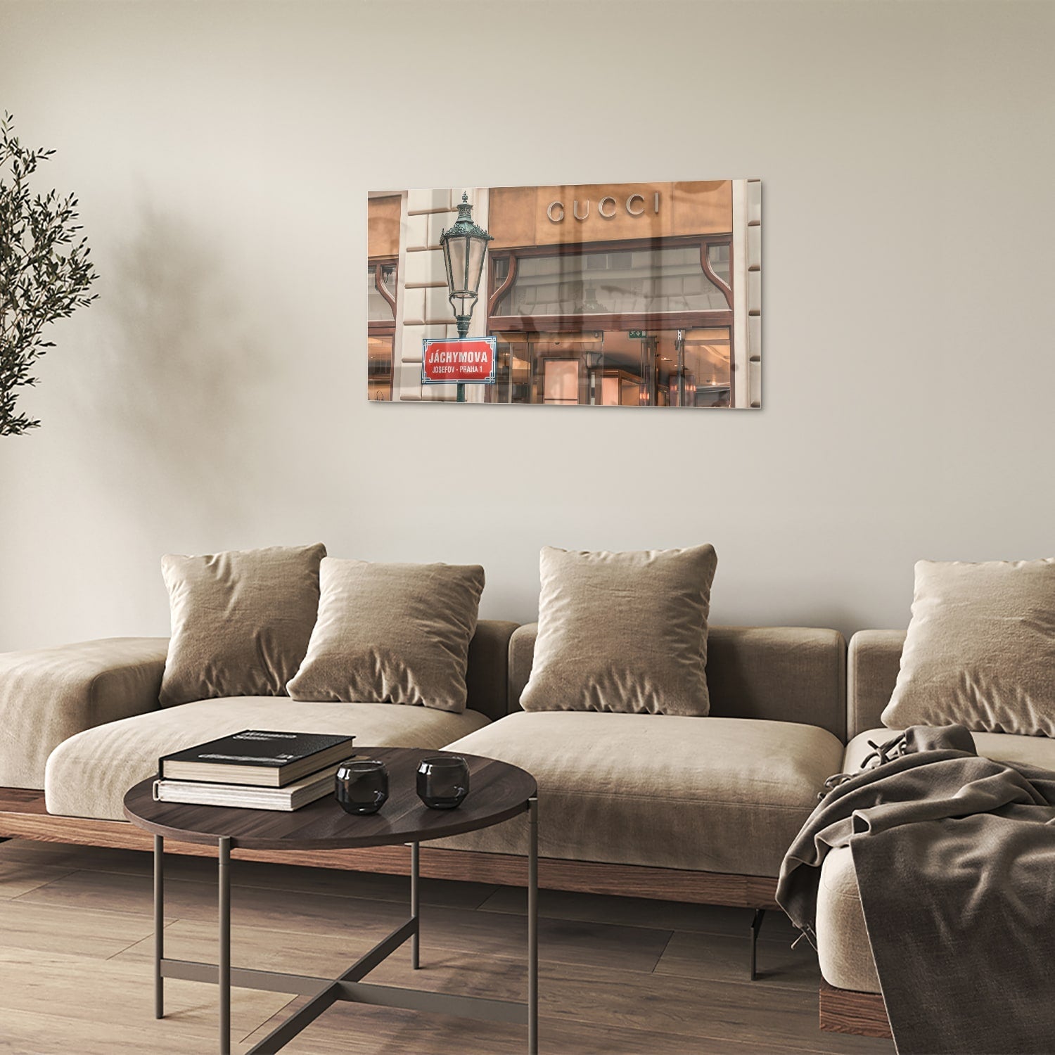 Stilvolles Glasbild mit Gucci-Schaufenster – Glasbild aus Sicherheitsglas, Größe 100x60