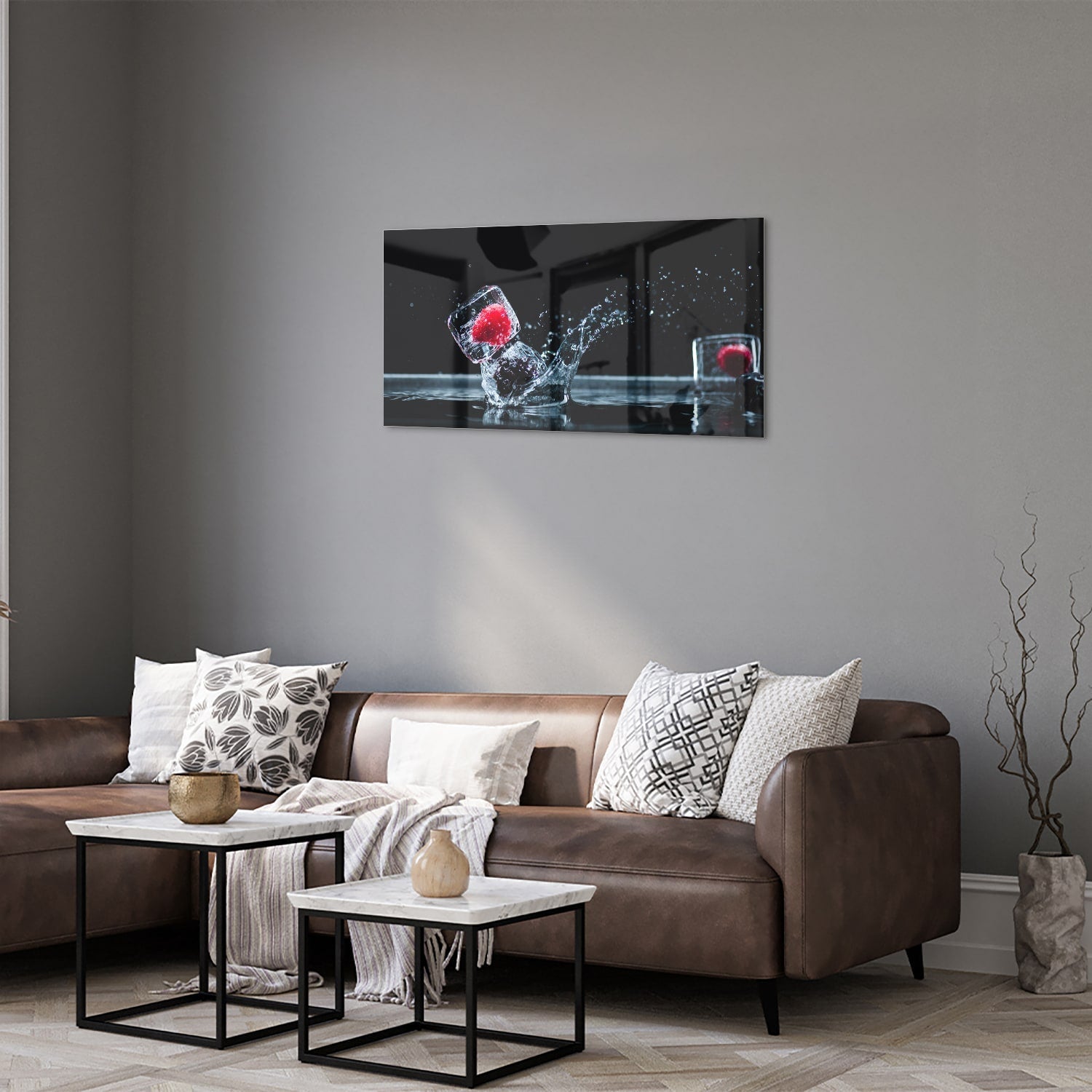 Erfrischendes Glasbild mit Erdbeerspritzern – Glasbild aus Sicherheitsglas, Größe 125x50