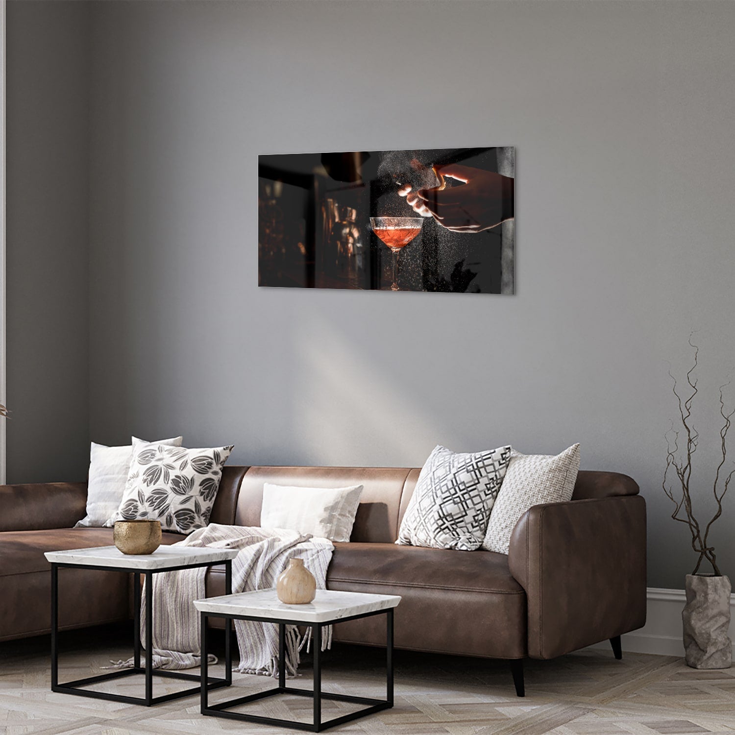 Elegantes Glasbild mit Cocktails in stimmungsvoller Szenerie – Glasbild aus Sicherheitsglas, Größe 125x50