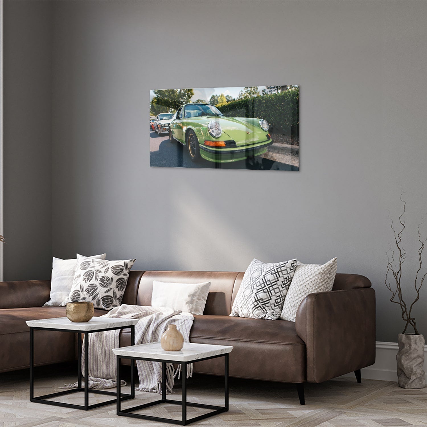 Glasbild mit einzigartigem grünen Porsche für moderne Innenräume – Glasbild aus Sicherheitsglas, Größe 125x50