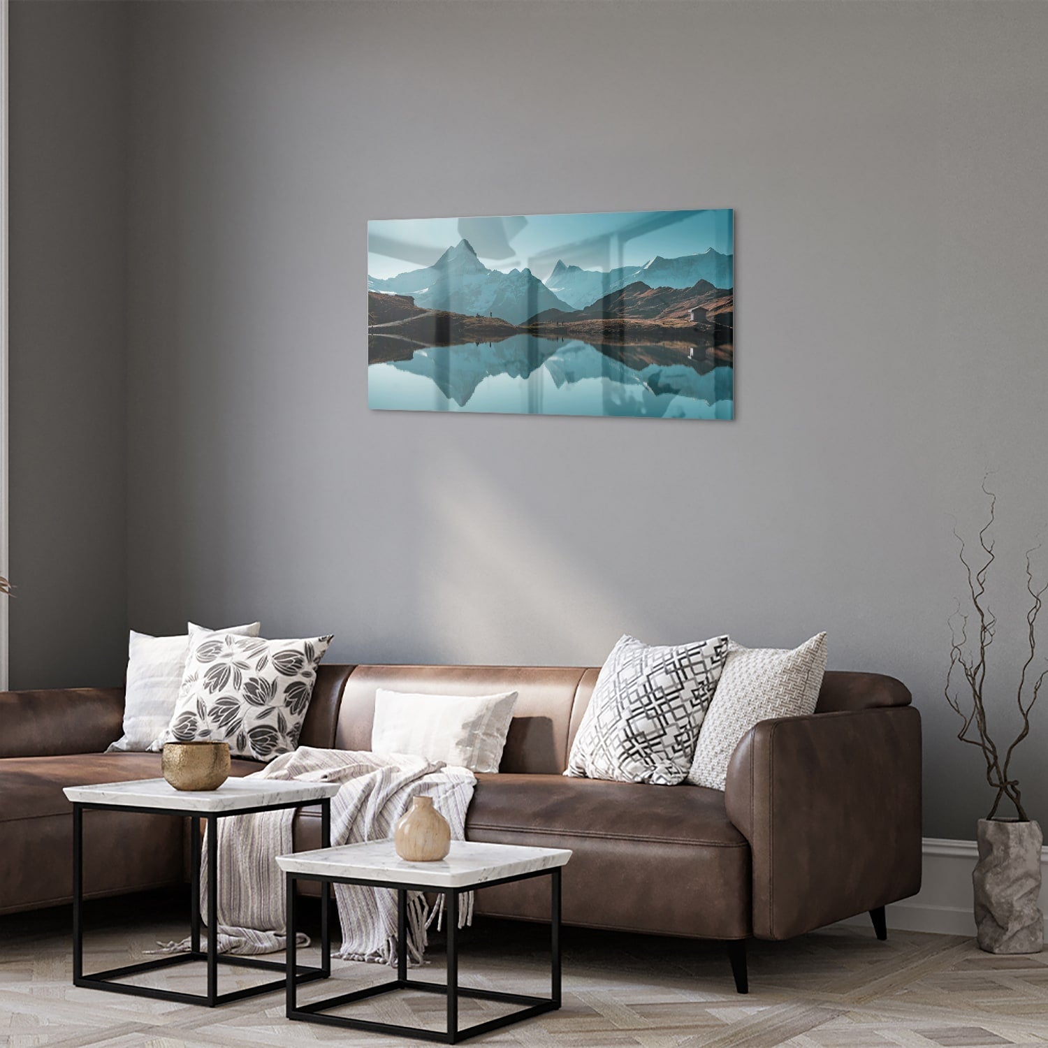 Glasbild mit Bergen und Wasserreflexionen – Glasbild aus Sicherheitsglas, Größe 125x50