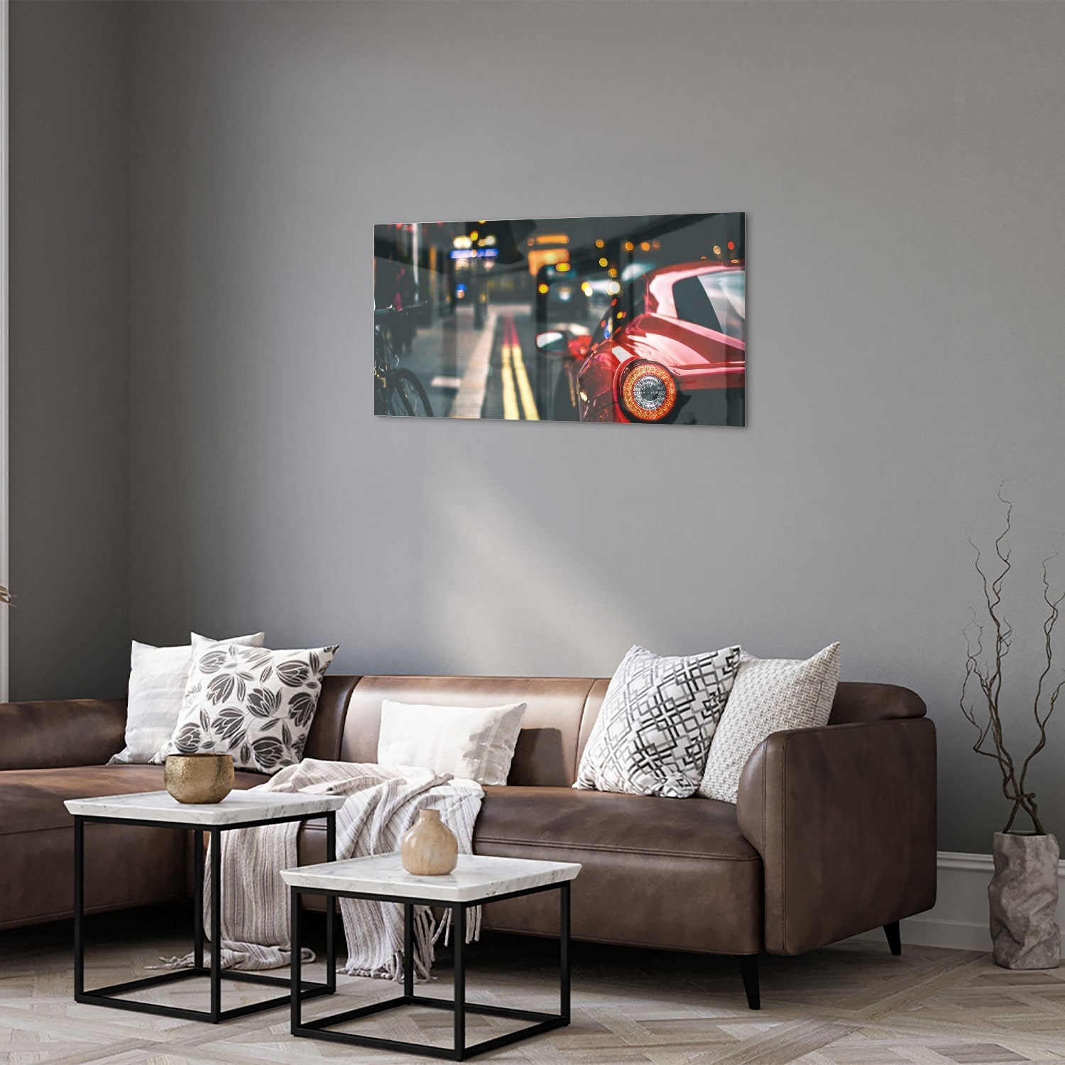 Stilvolles Glasbild mit einem roten Auto in der Stadt – Glasbild aus Sicherheitsglas, Größe 125x50