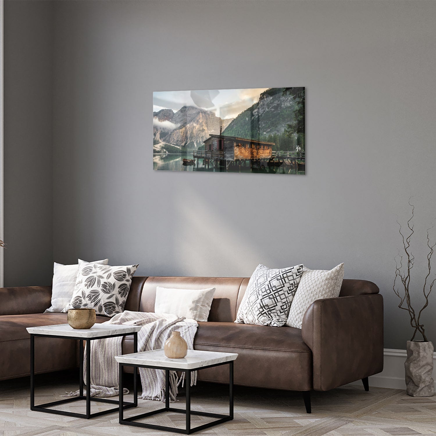 Bezauberndes Glasbild mit einer Berghütte – Glasbild aus Sicherheitsglas, Größe 125x50