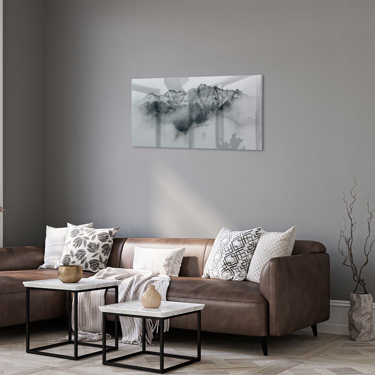 Elegantes Glasbild mit Bergen in Schwarz-Weiß – Glasbild aus Sicherheitsglas, Größe 125x50