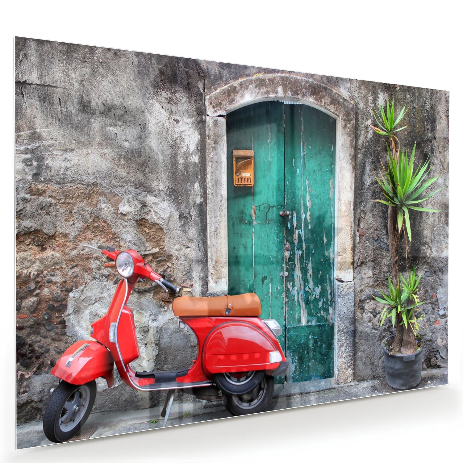 Retro-Glasbild mit rotem Scooter vor einer grünen Tür – Glasbild aus Sicherheitsglas, Größe 60x40