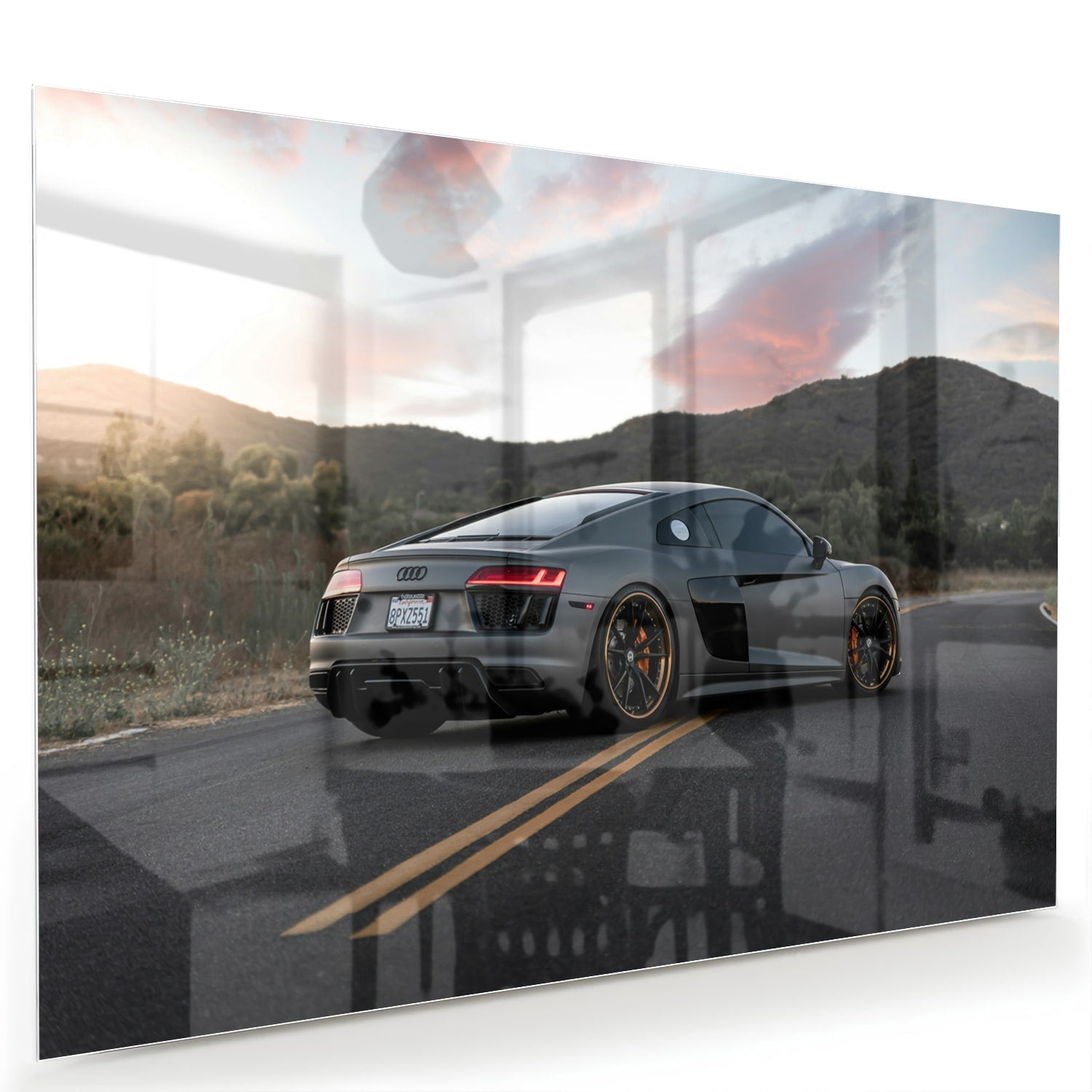 Modernes Glasbild mit einem Sportwagen in der Natur – Glasbild aus Sicherheitsglas, Größe 60x40