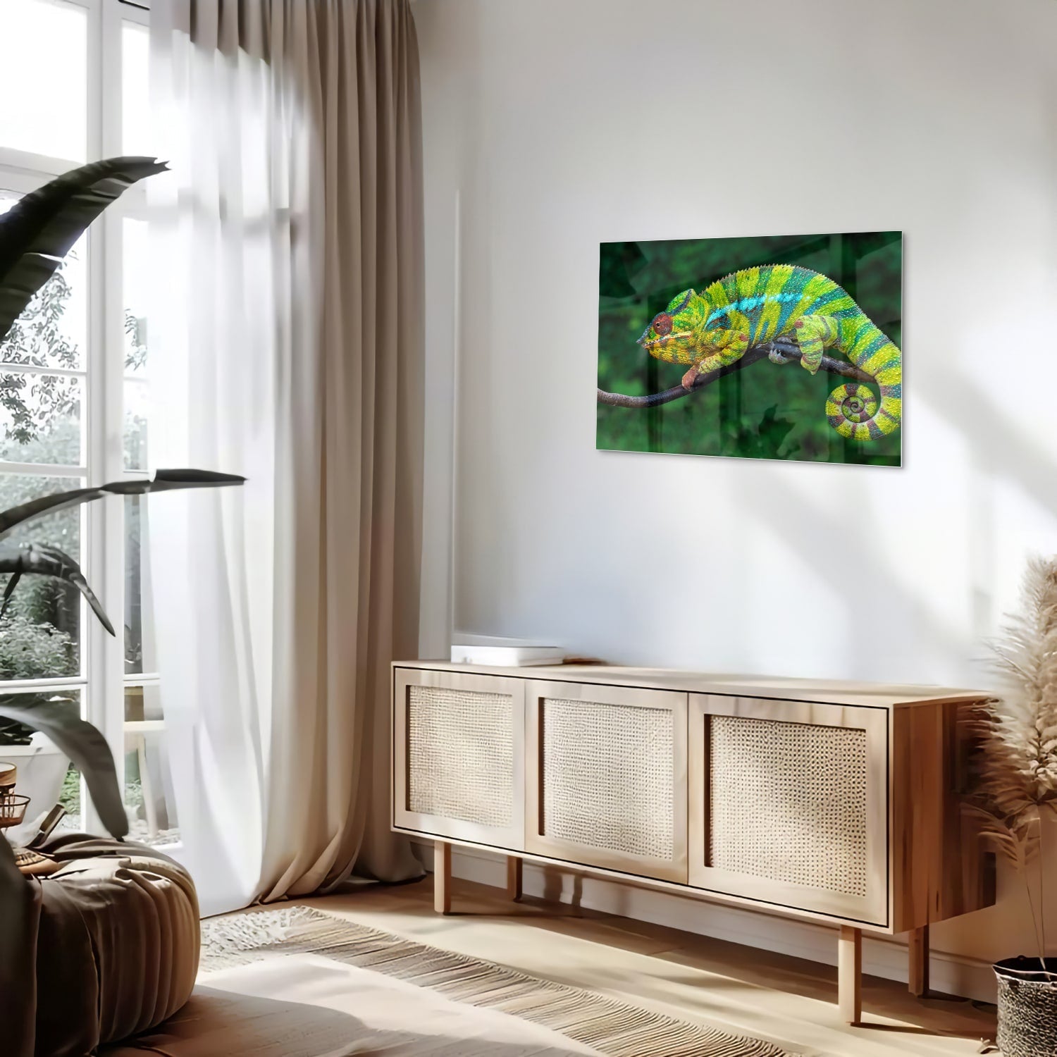 Farbenfrohes Glasbild mit einem Chamäleon – Glasbild aus Sicherheitsglas, Größe 80x30